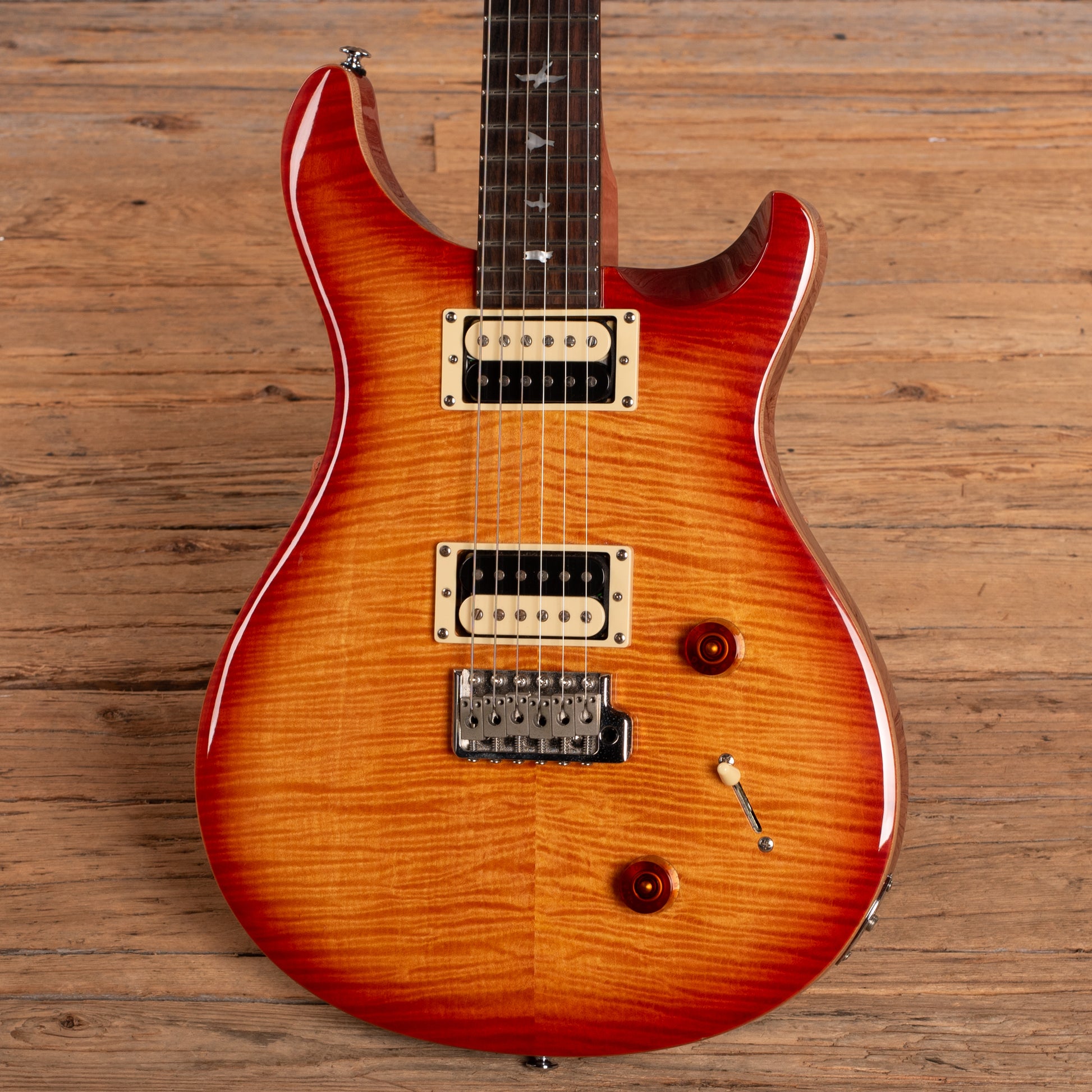 PRS SE Custom 22 Cherry Sunburst Electric Guitars