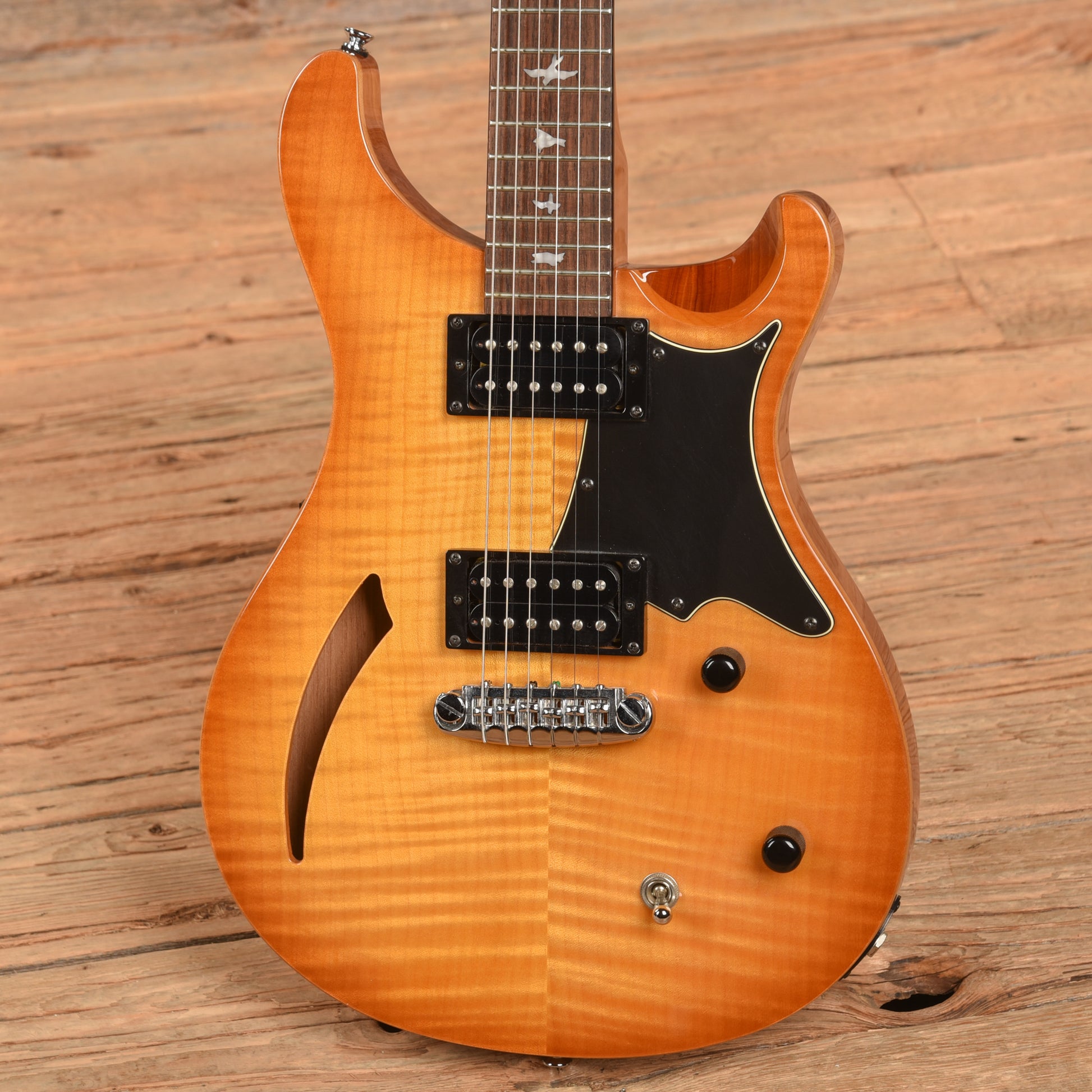 PRS SE Custom 22 Semi-Hollow Sunburst 2011 Electric Guitars / Semi-Hollow