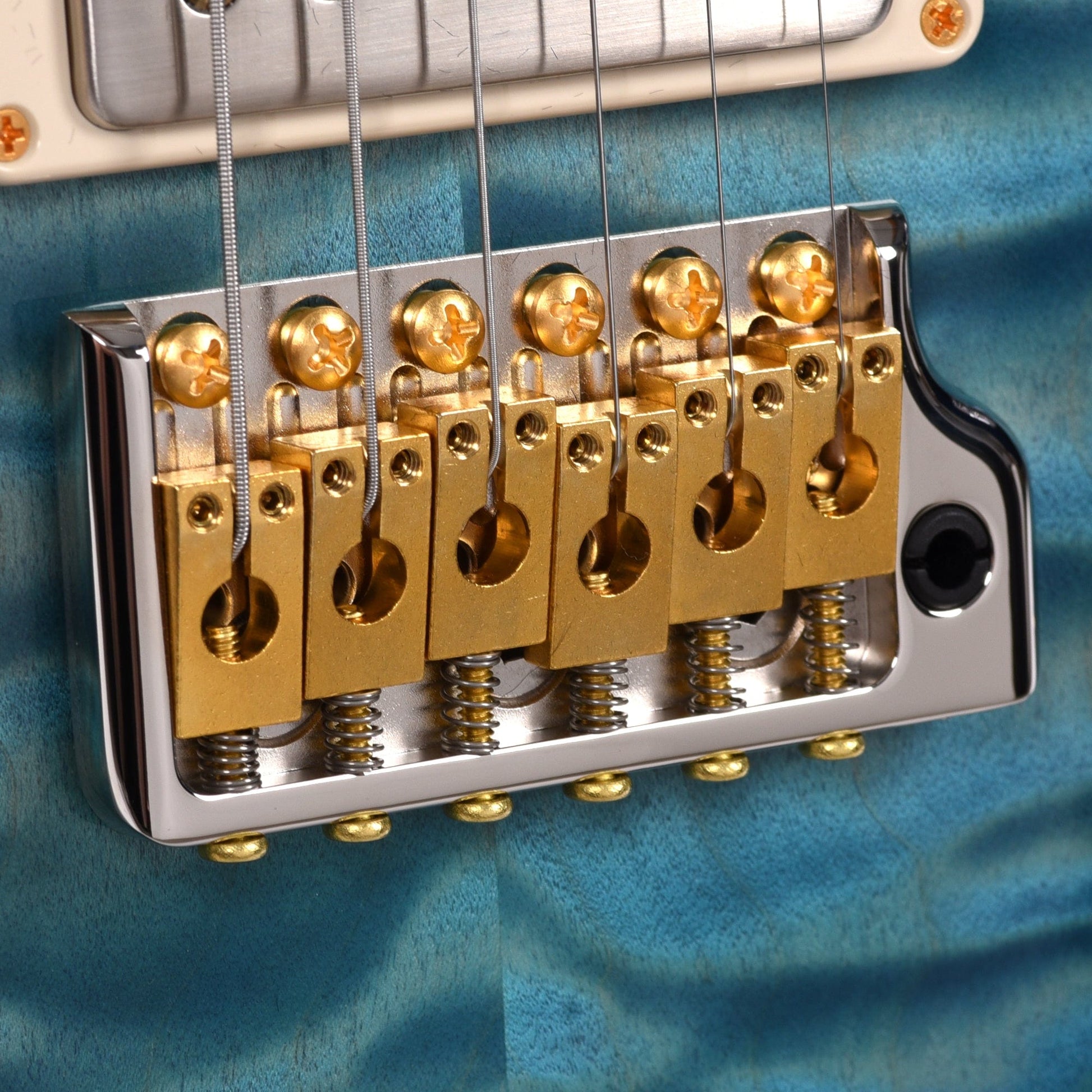 PRS Private Stock #10442 Custom 24 Aqua Violet Glow Quilt Maple w/Figured Mahogany Neck & Exotic Ebony Fingerboard Electric Guitars / Solid Body