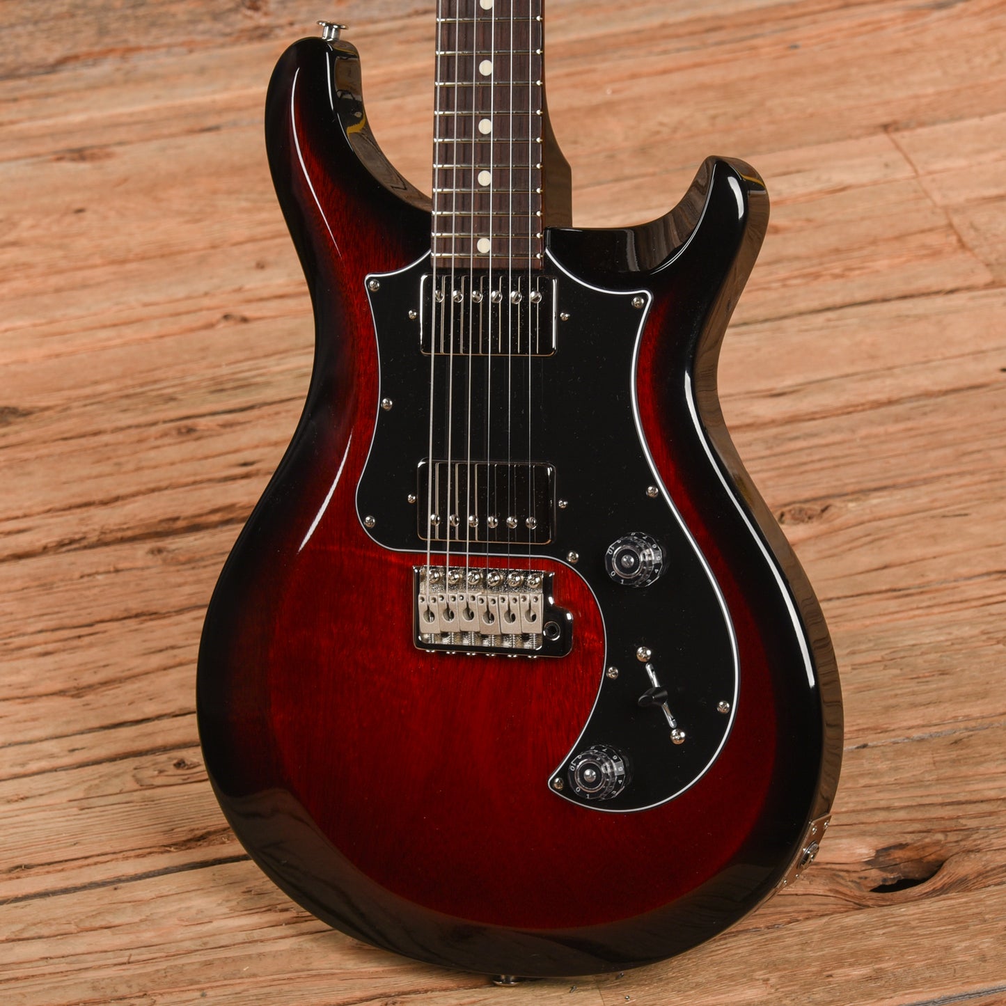 PRS S2 Standard 24 Scarlet Sunburst Electric Guitars / Solid Body