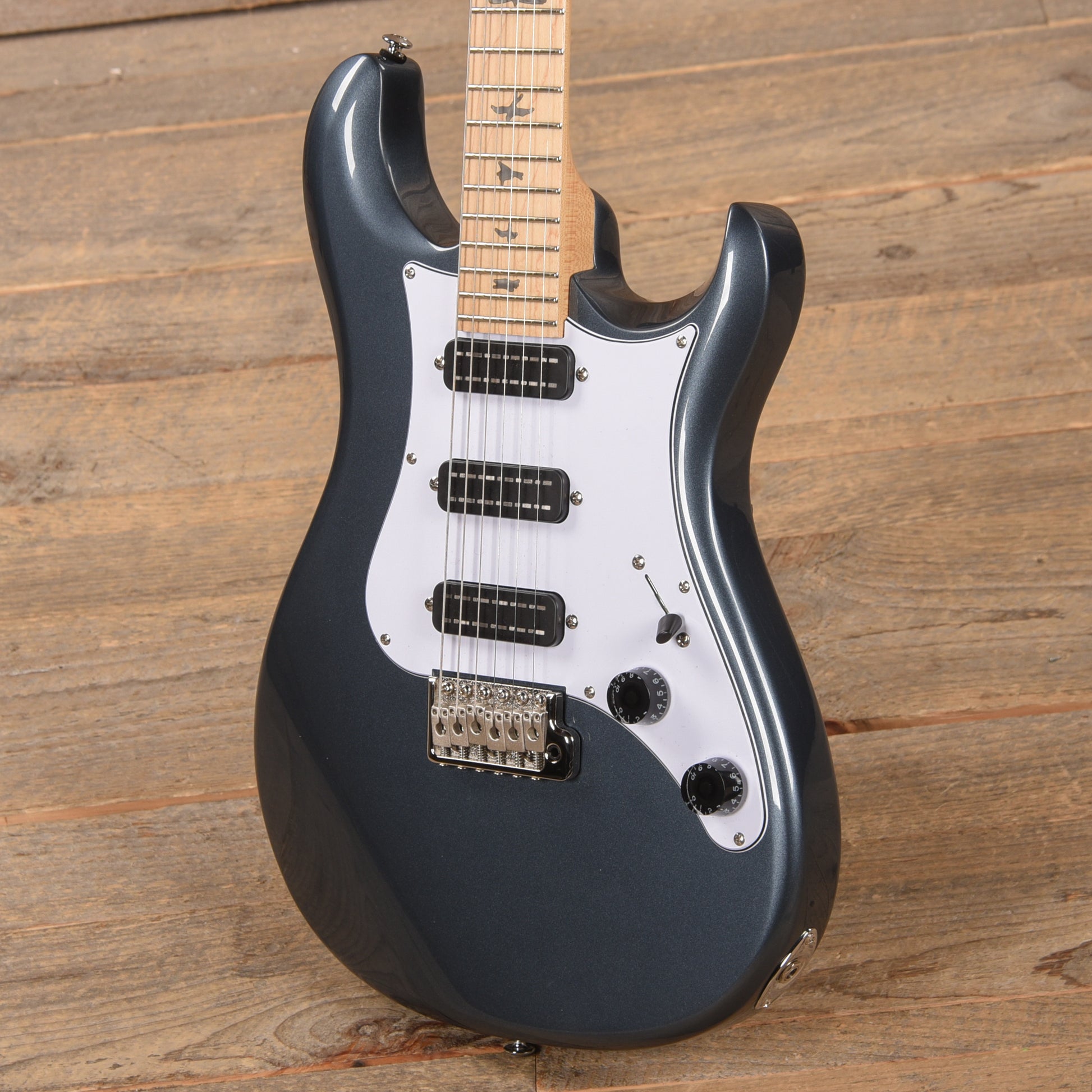 PRS SE NF3 Gun Metal Grey Maple Fingerboard Electric Guitars / Solid Body