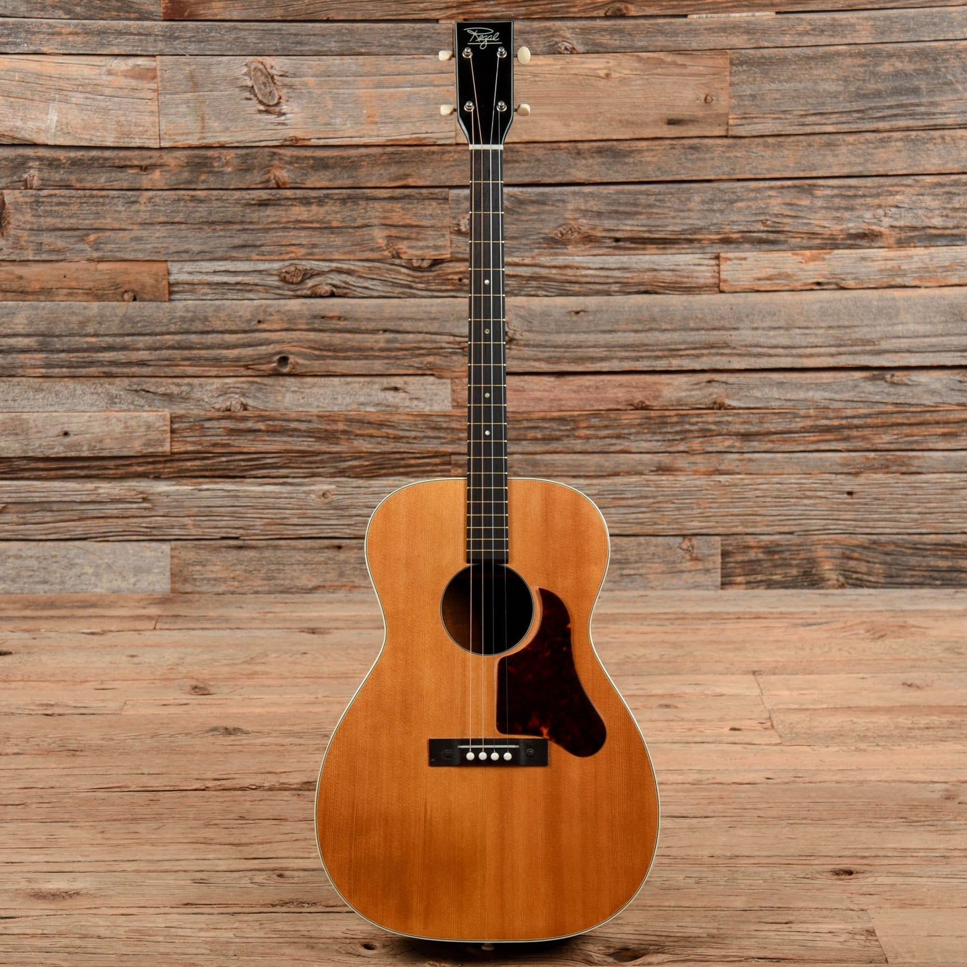 Regal Tenor Guitar Natural 1970s Acoustic Guitars / Tenor