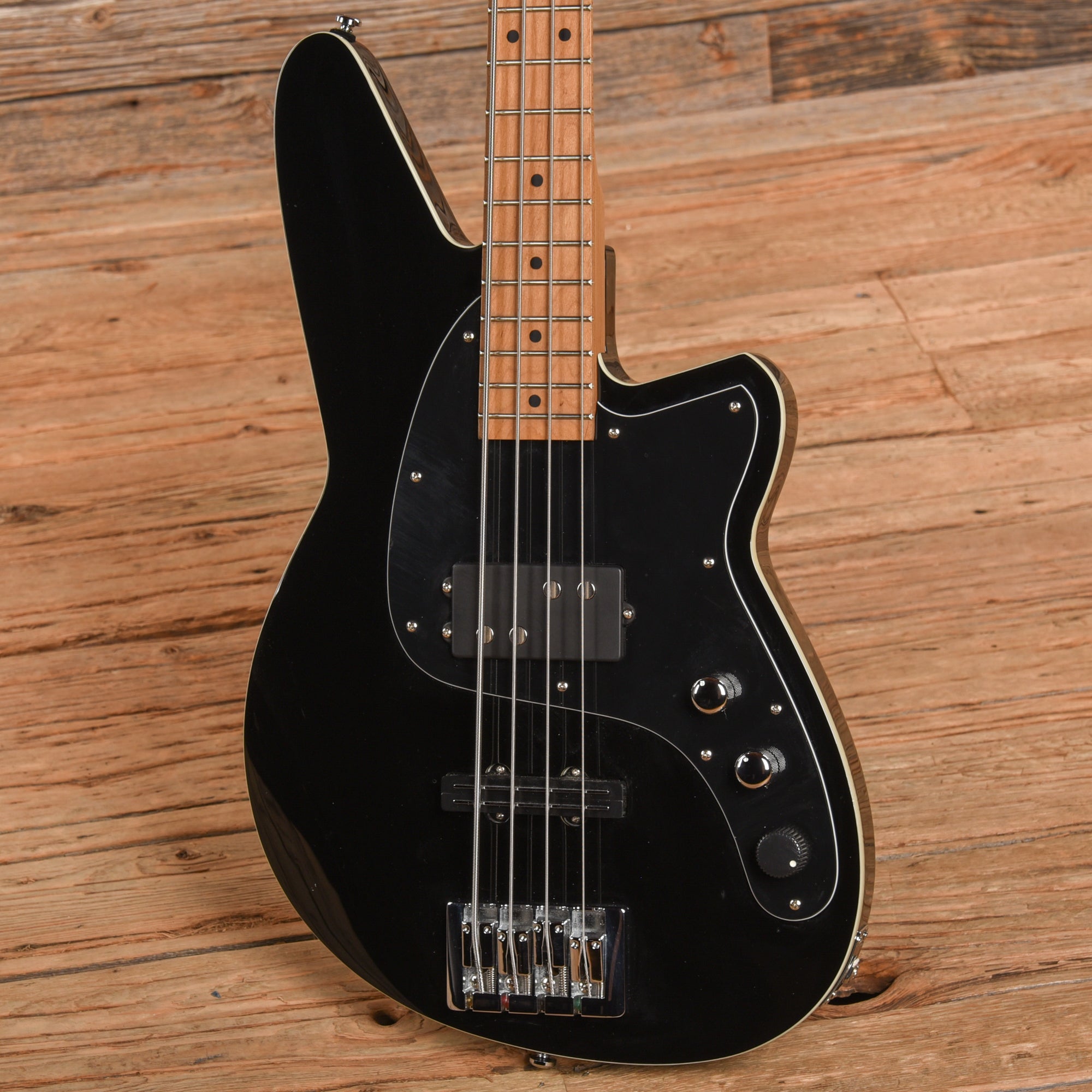 Reverend Decision Black Bass Guitars / 4-String