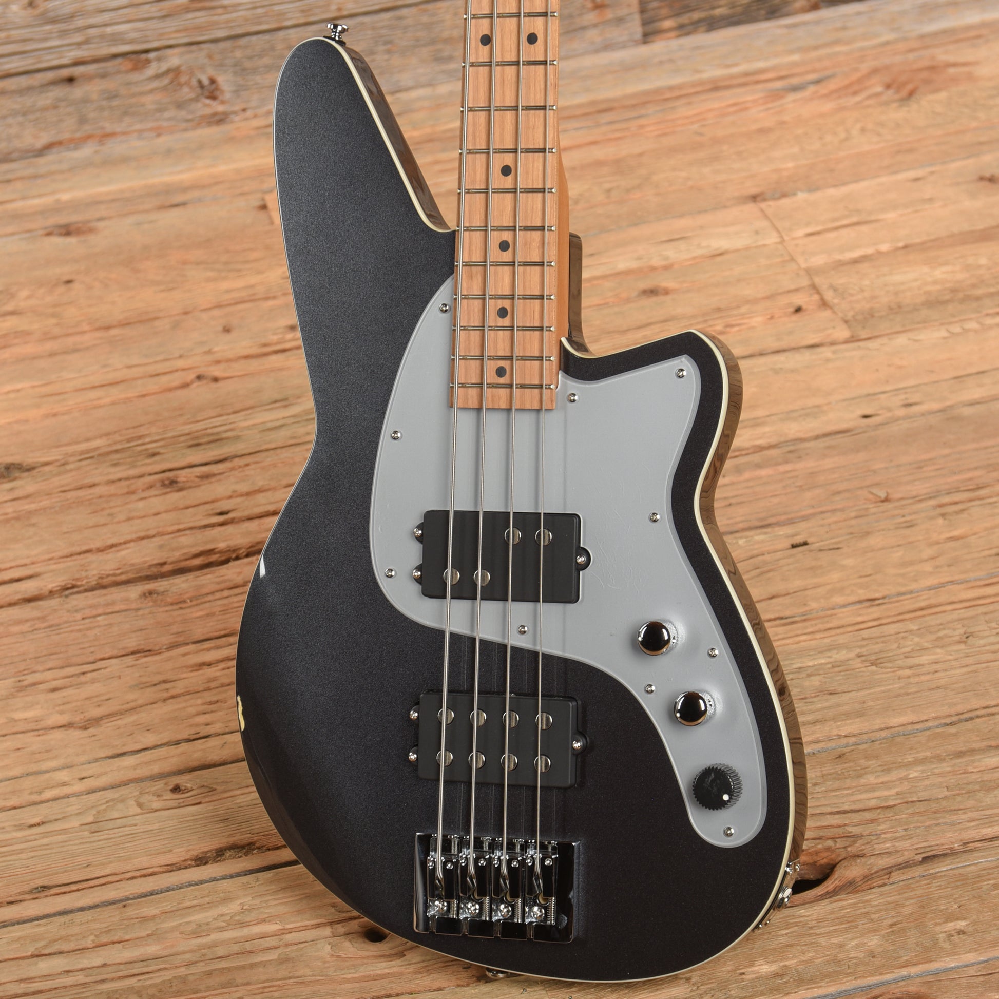 Reverend Mercalli 4 Bass Gunmetal Bass Guitars / 4-String