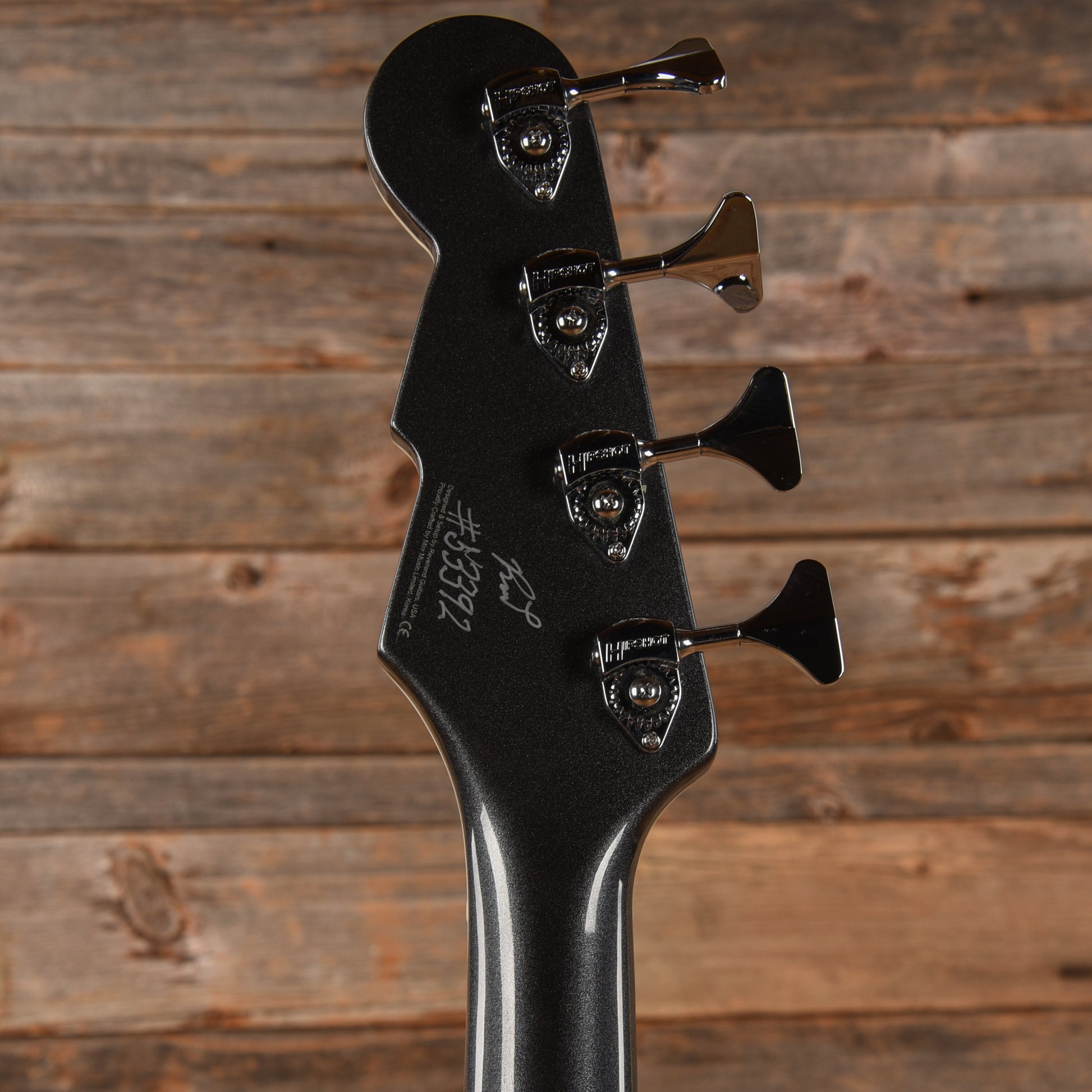 Reverend Thundergun Gunmetal Bass Guitars / 4-String