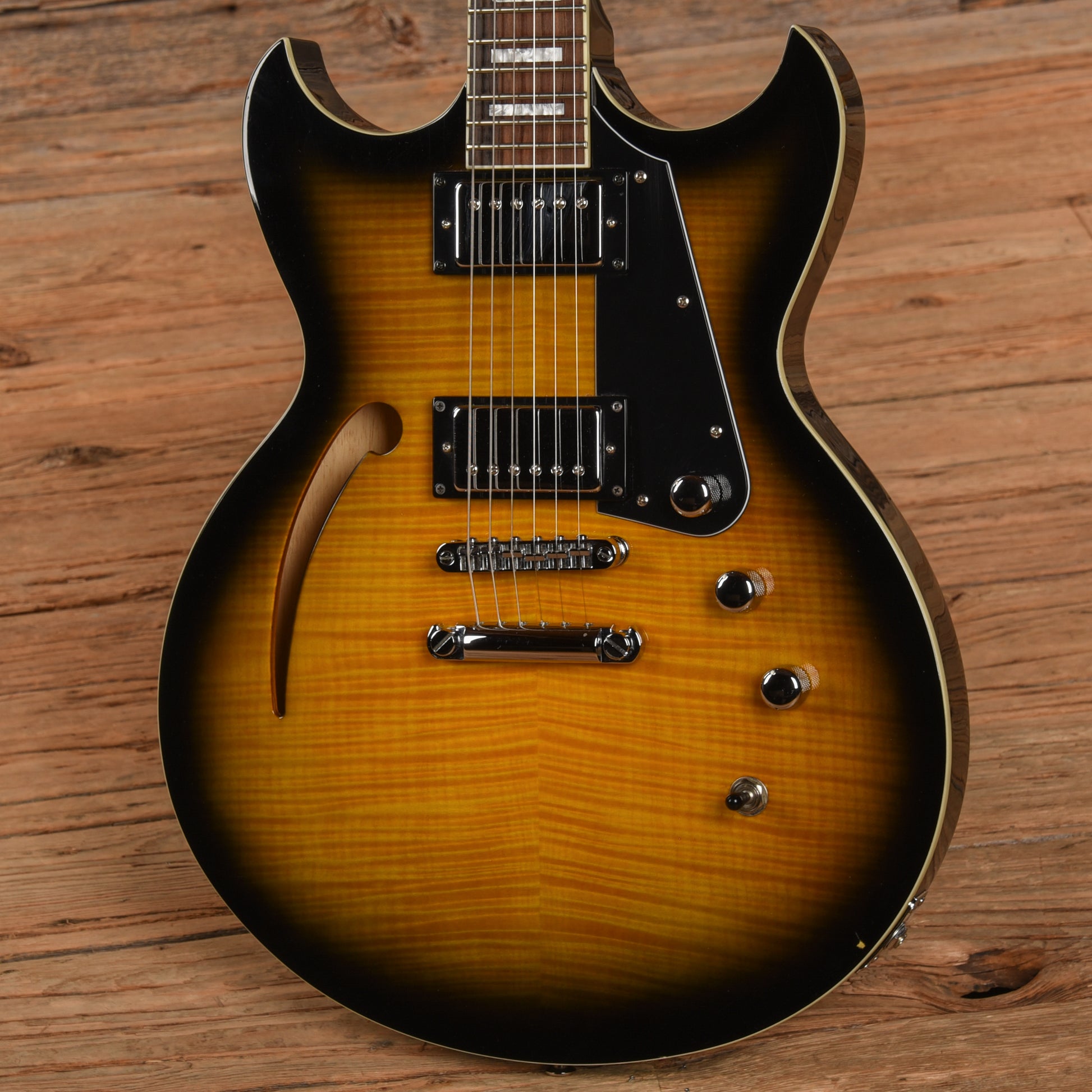 Reverend Manta Ray HB Sunburst Electric Guitars / Semi-Hollow
