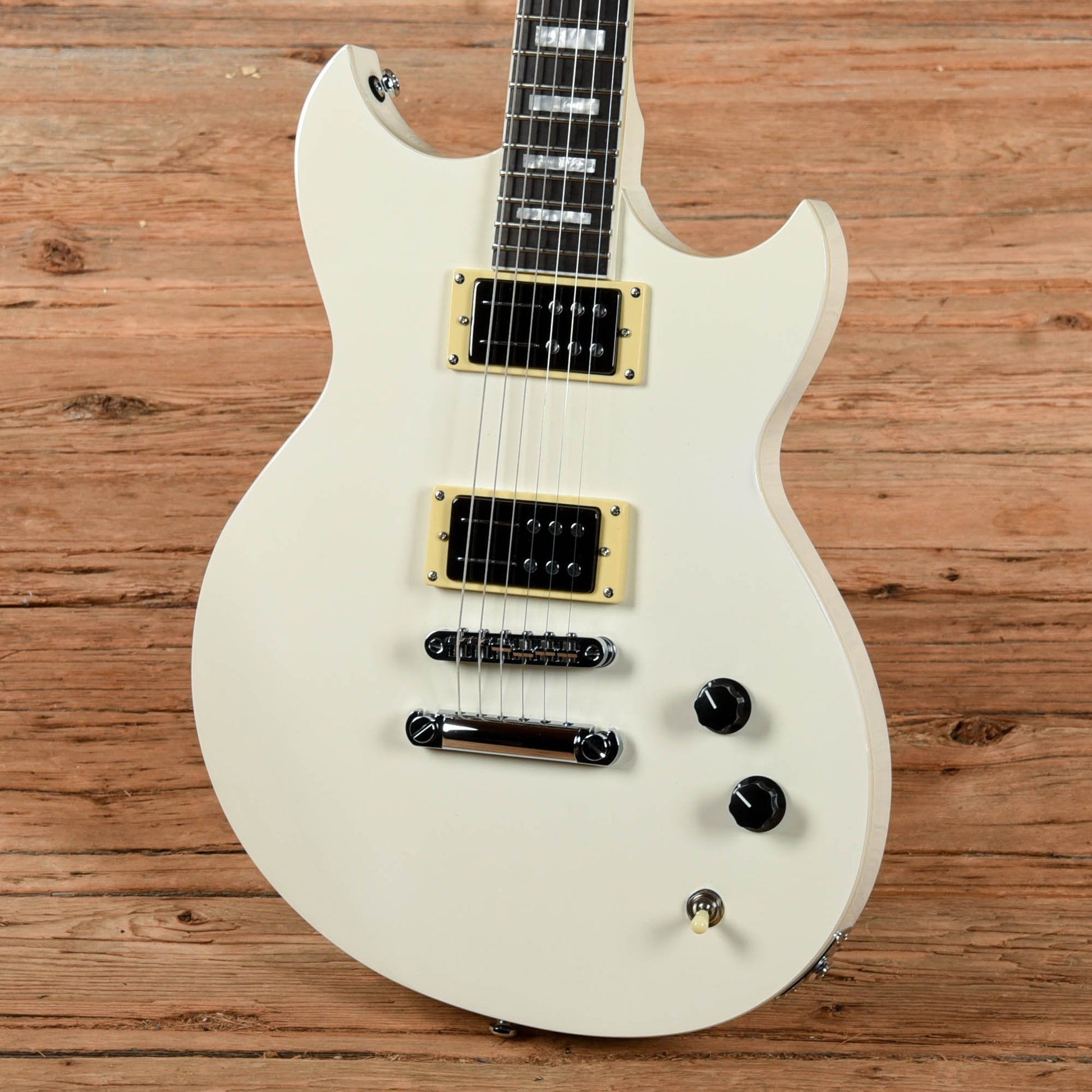 Reverend Robin Finck White Electric Guitars / Solid Body