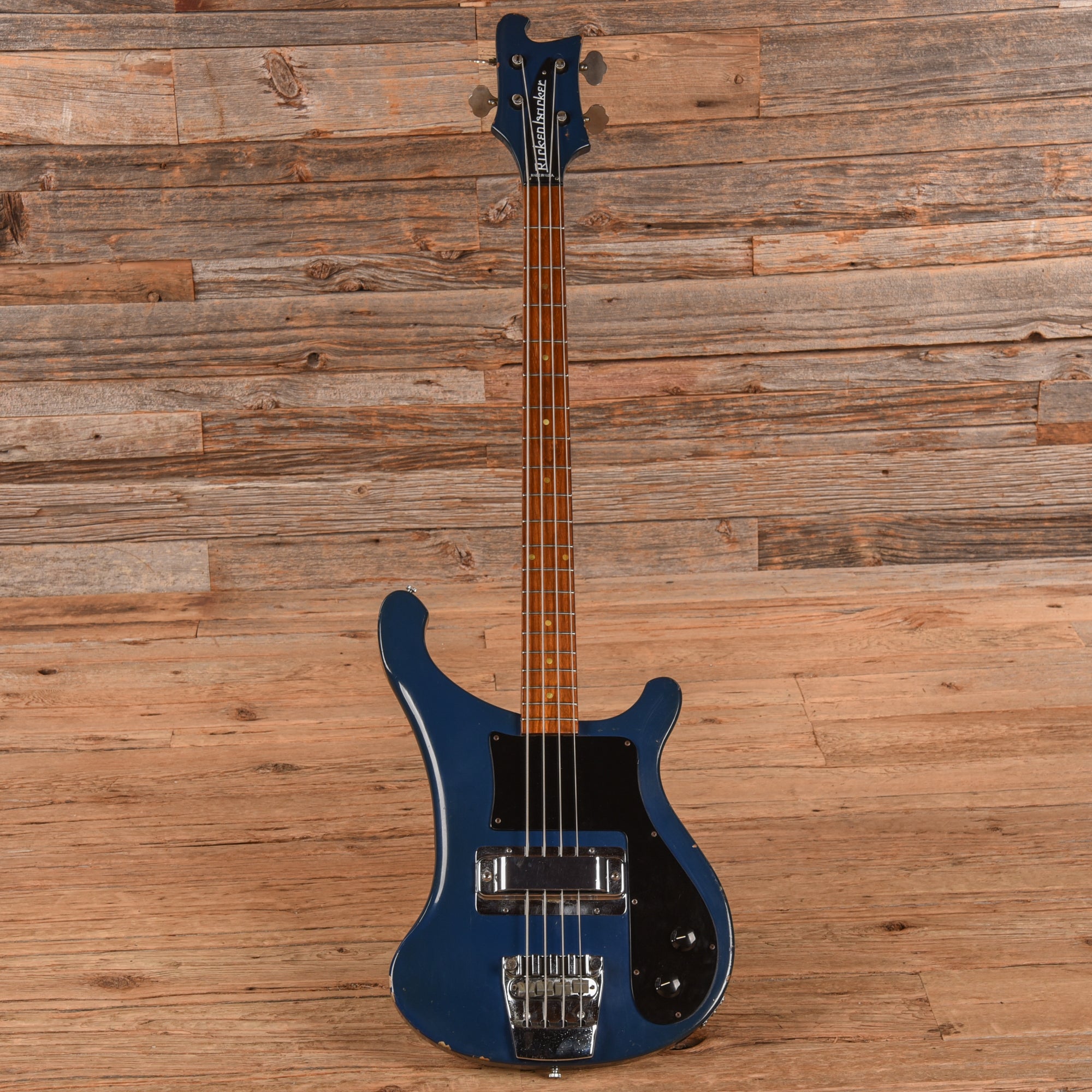 Rickenbacker 4000 Bass Midnight Blue 1980 Bass Guitars / 4-String