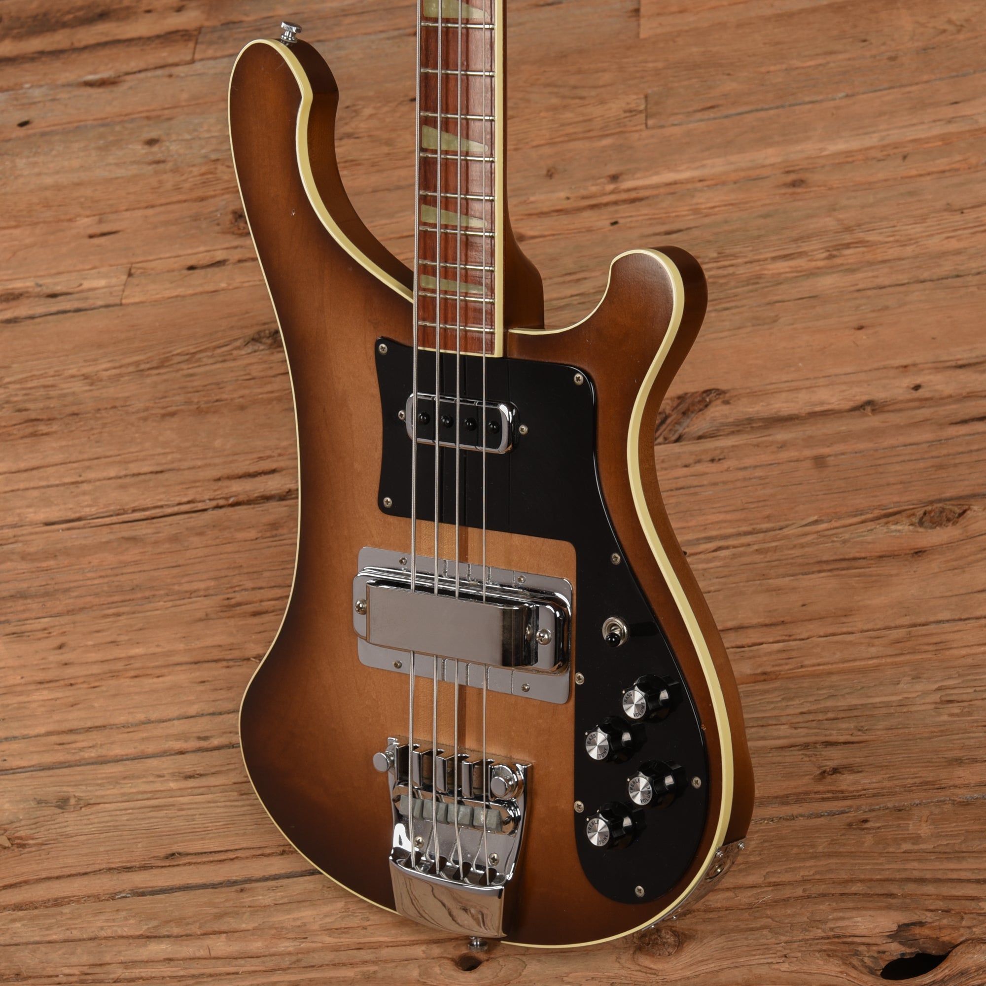 Rickenbacker 4001 Autumnglo 1976 Bass Guitars / 4-String