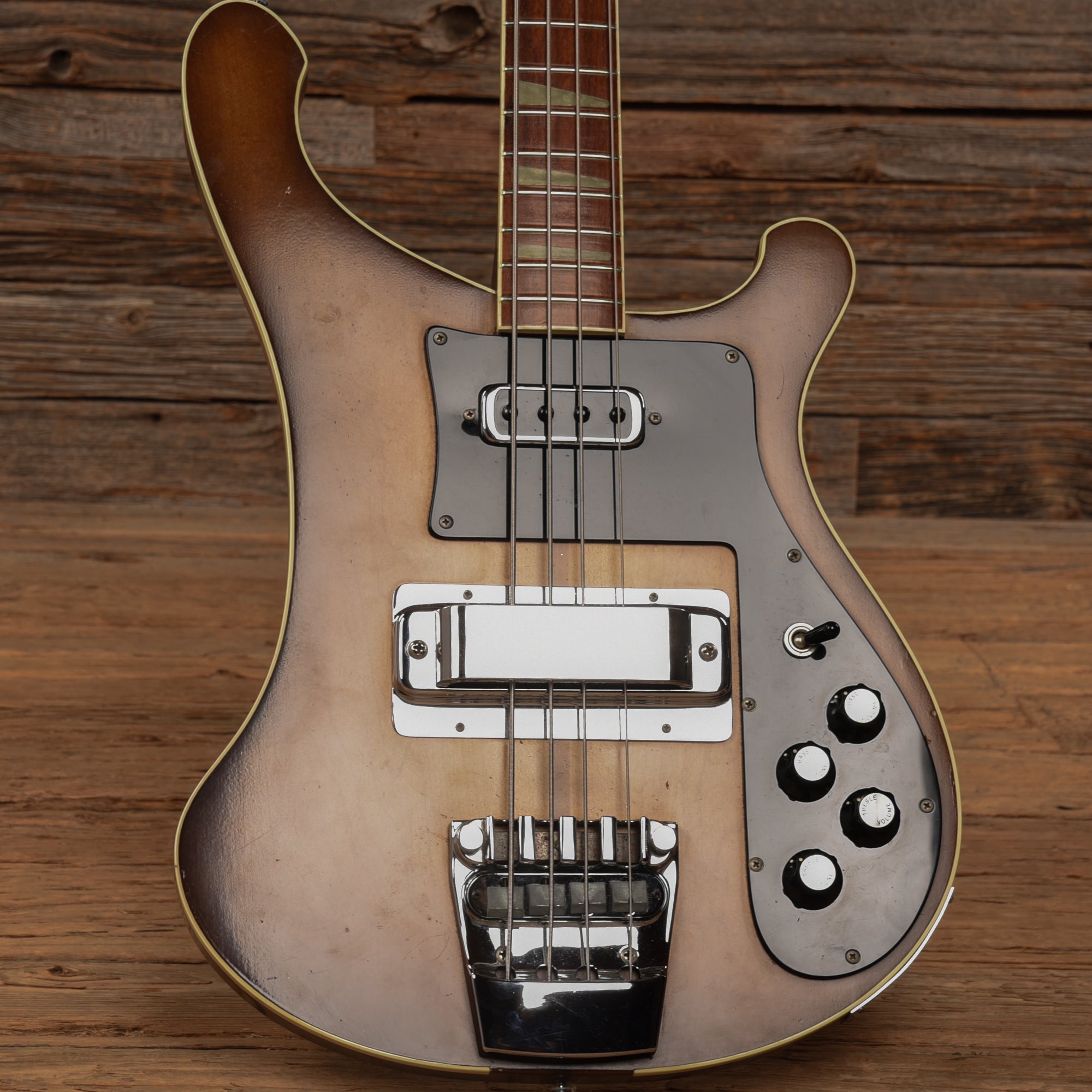 Rickenbacker 4001 Autumnglo 1976 Bass Guitars / 4-String