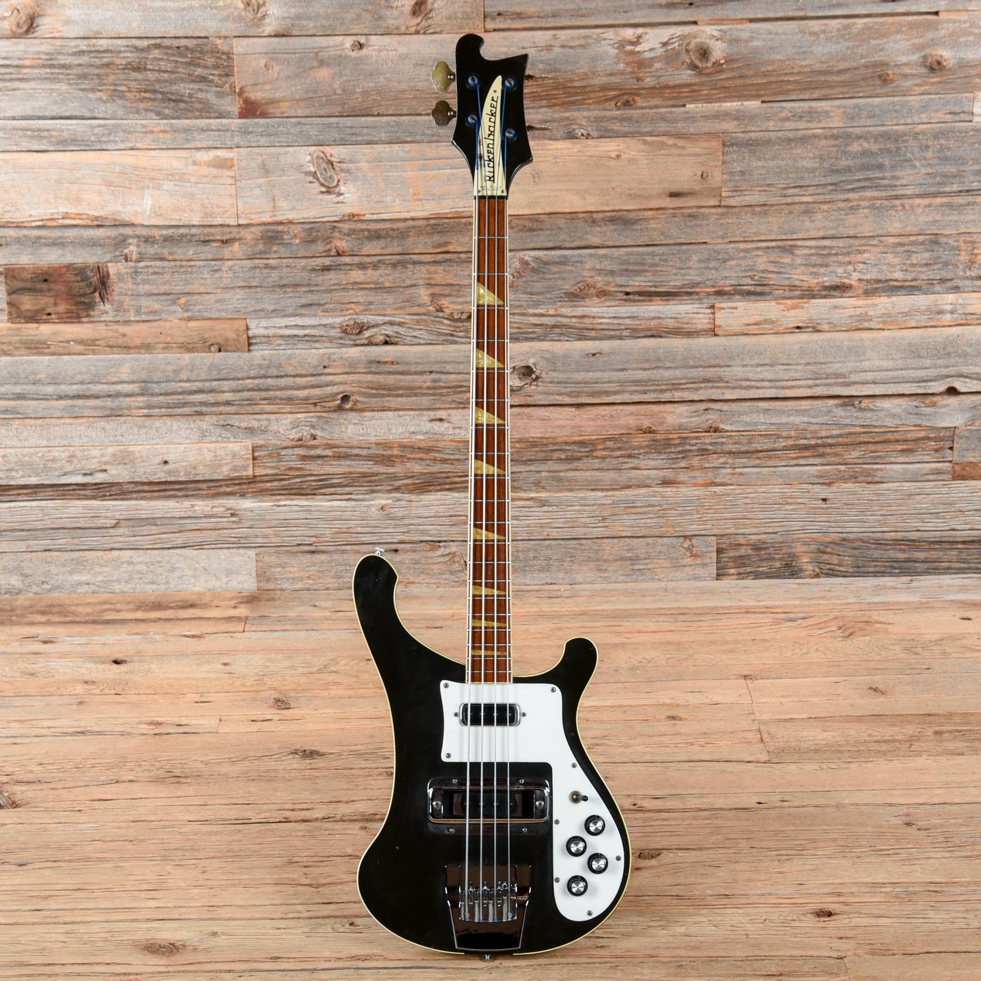 Rickenbacker 4001 Jetglo 1976 Bass Guitars / 4-String