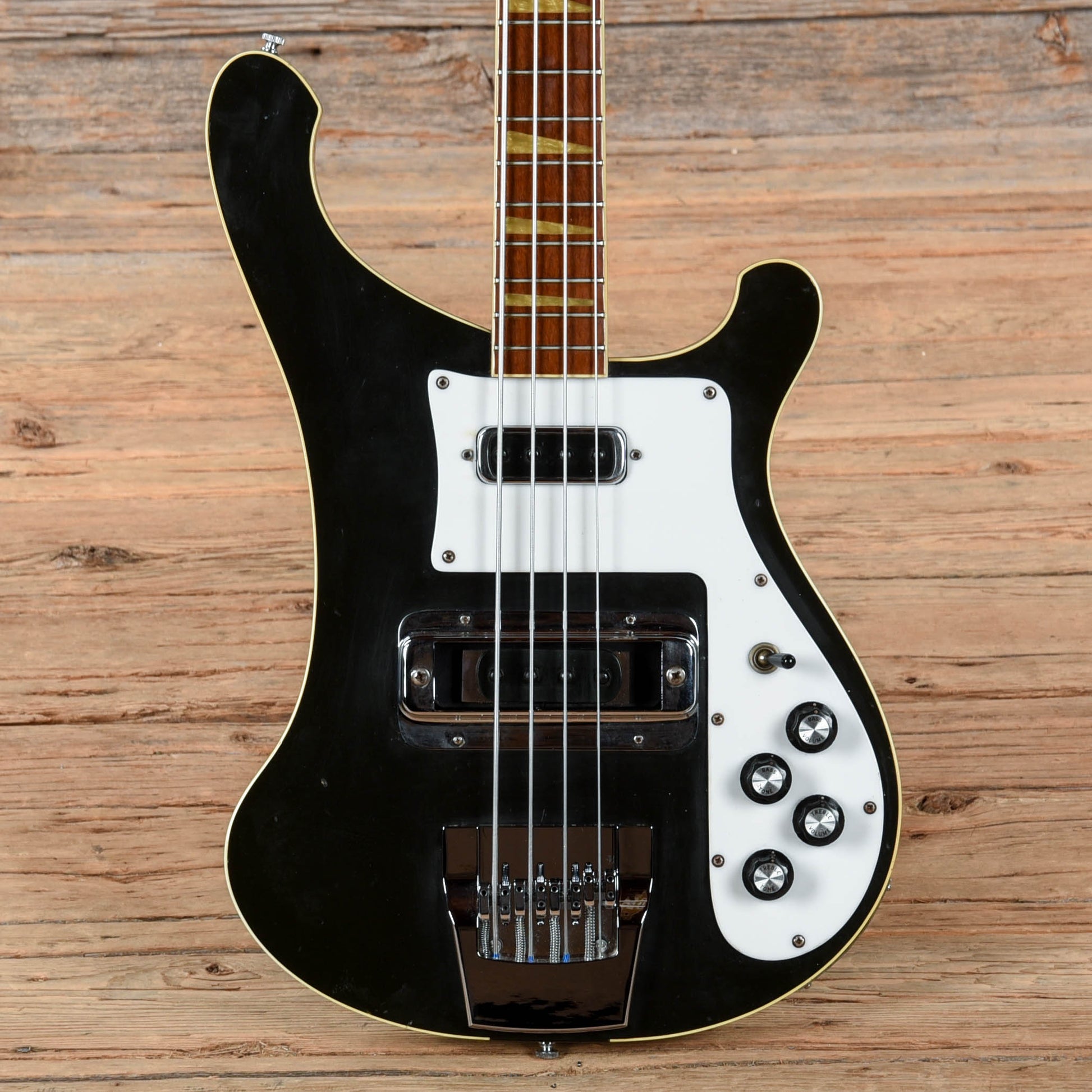 Rickenbacker 4001 Jetglo 1976 Bass Guitars / 4-String
