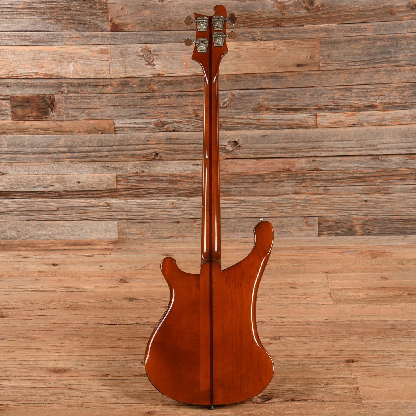 Rickenbacker 4001 Walnut 1975 Bass Guitars / 4-String