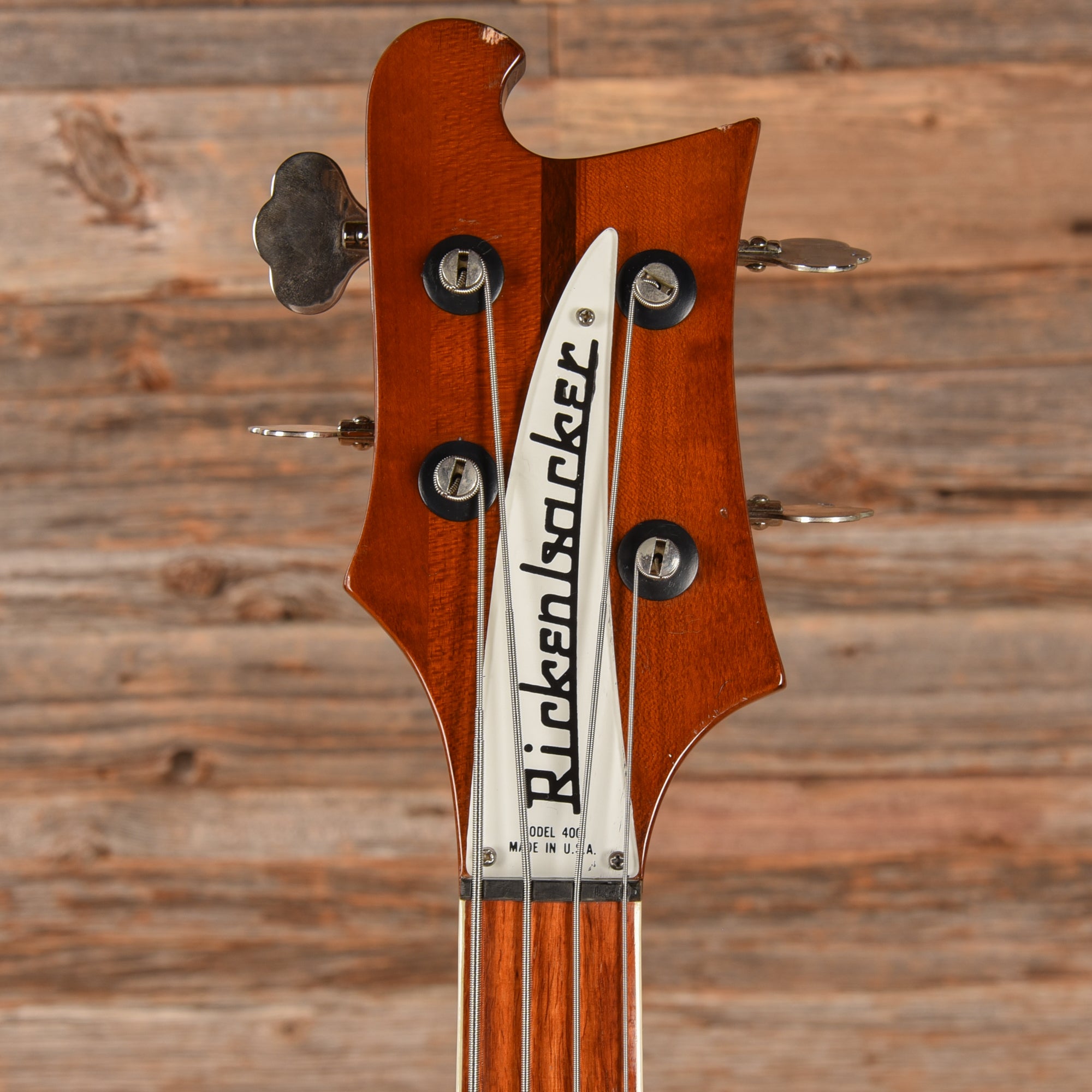 Rickenbacker 4001 Walnut 1975 Bass Guitars / 4-String