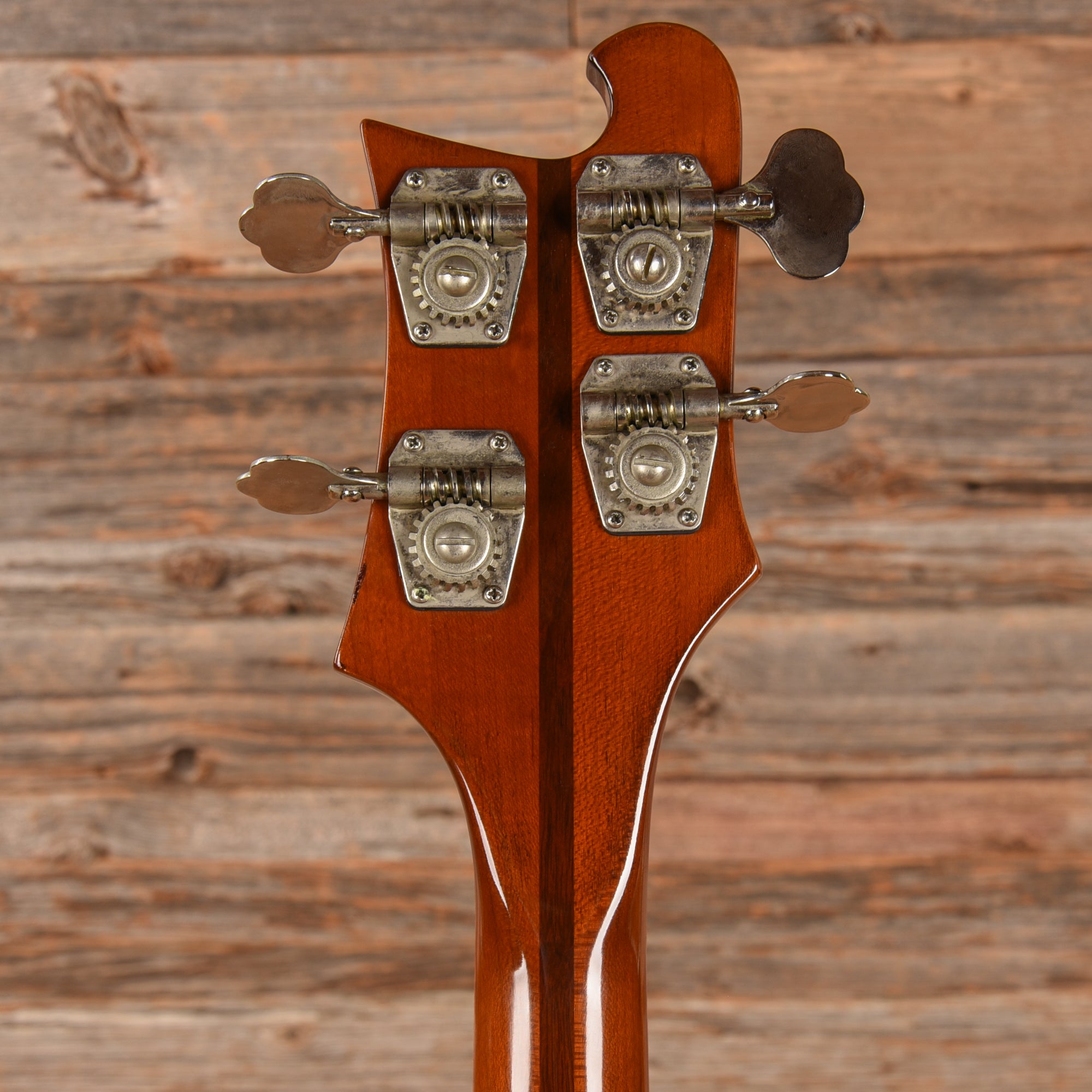 Rickenbacker 4001 Walnut 1975 Bass Guitars / 4-String