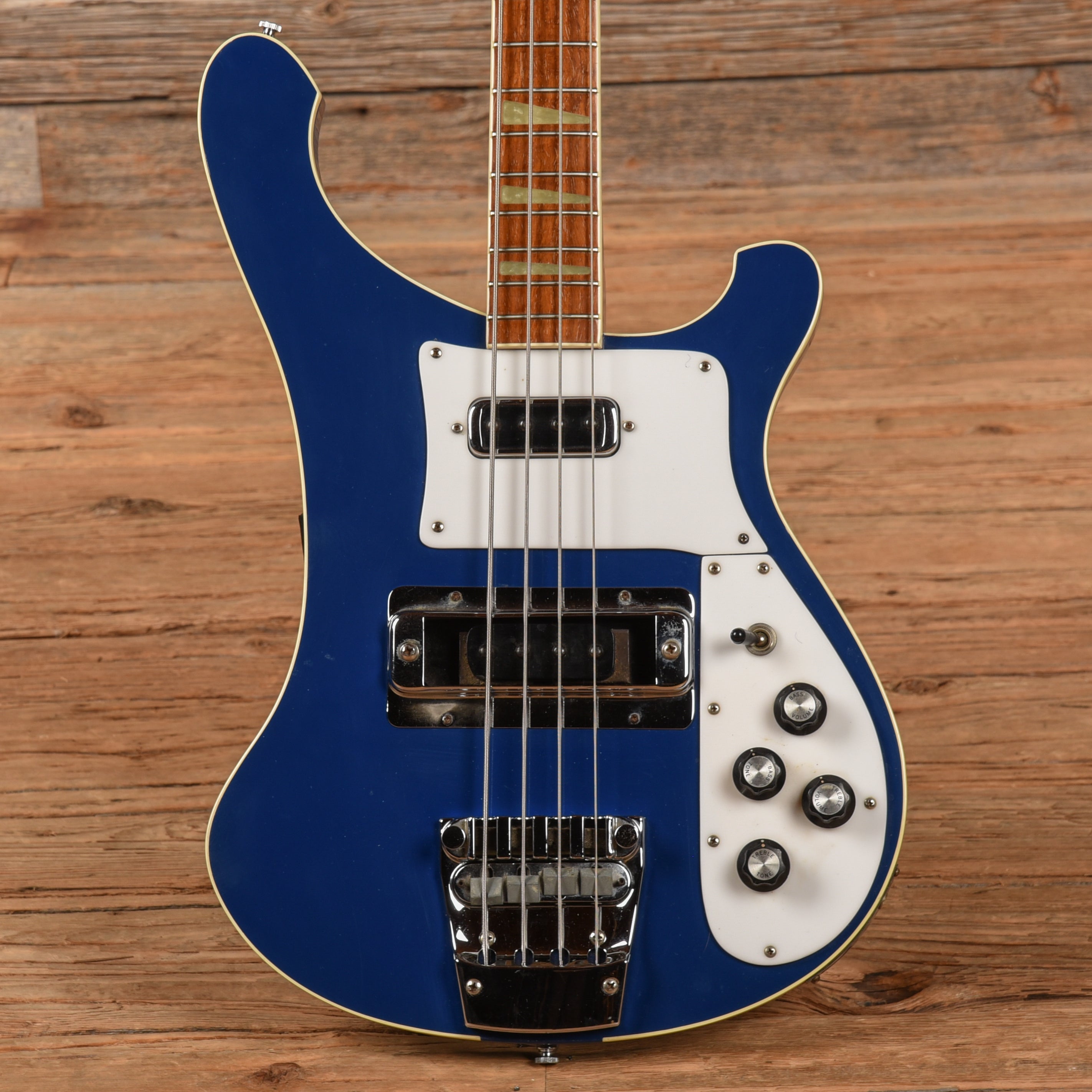 Rickenbacker 4003 Azureglo 1982 – Chicago Music Exchange