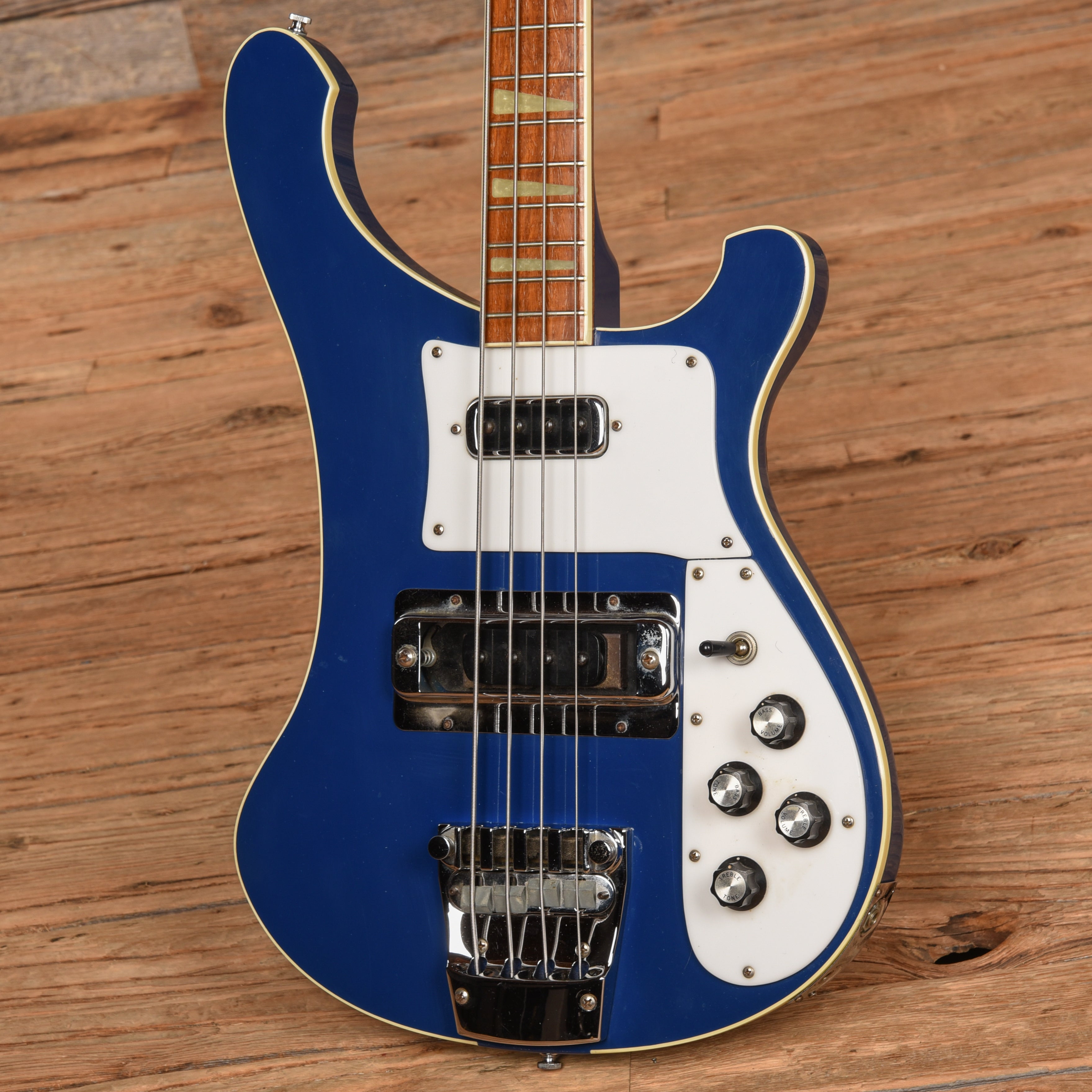 Rickenbacker 4003 Azureglo 1982 – Chicago Music Exchange