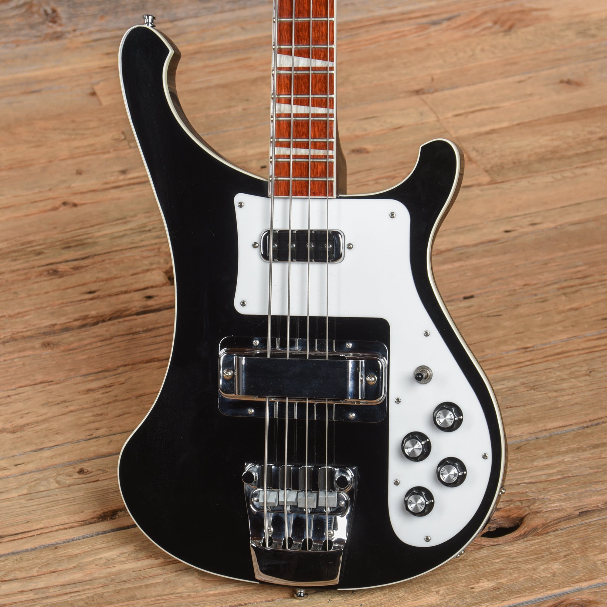 Rickenbacker 4003 Jetglo 2018 Bass Guitars / 4-String