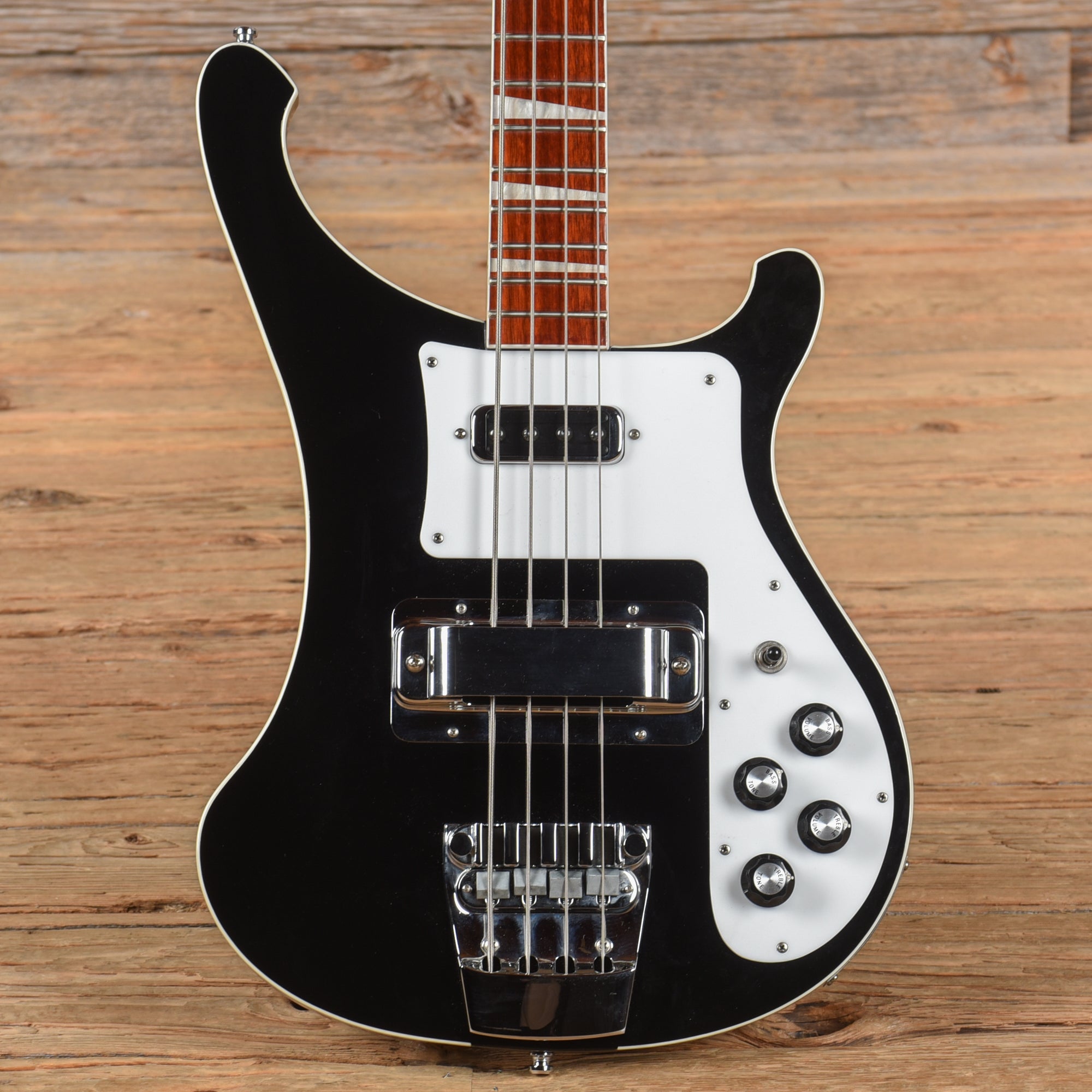 Rickenbacker 4003 Jetglo 2018 Bass Guitars / 4-String