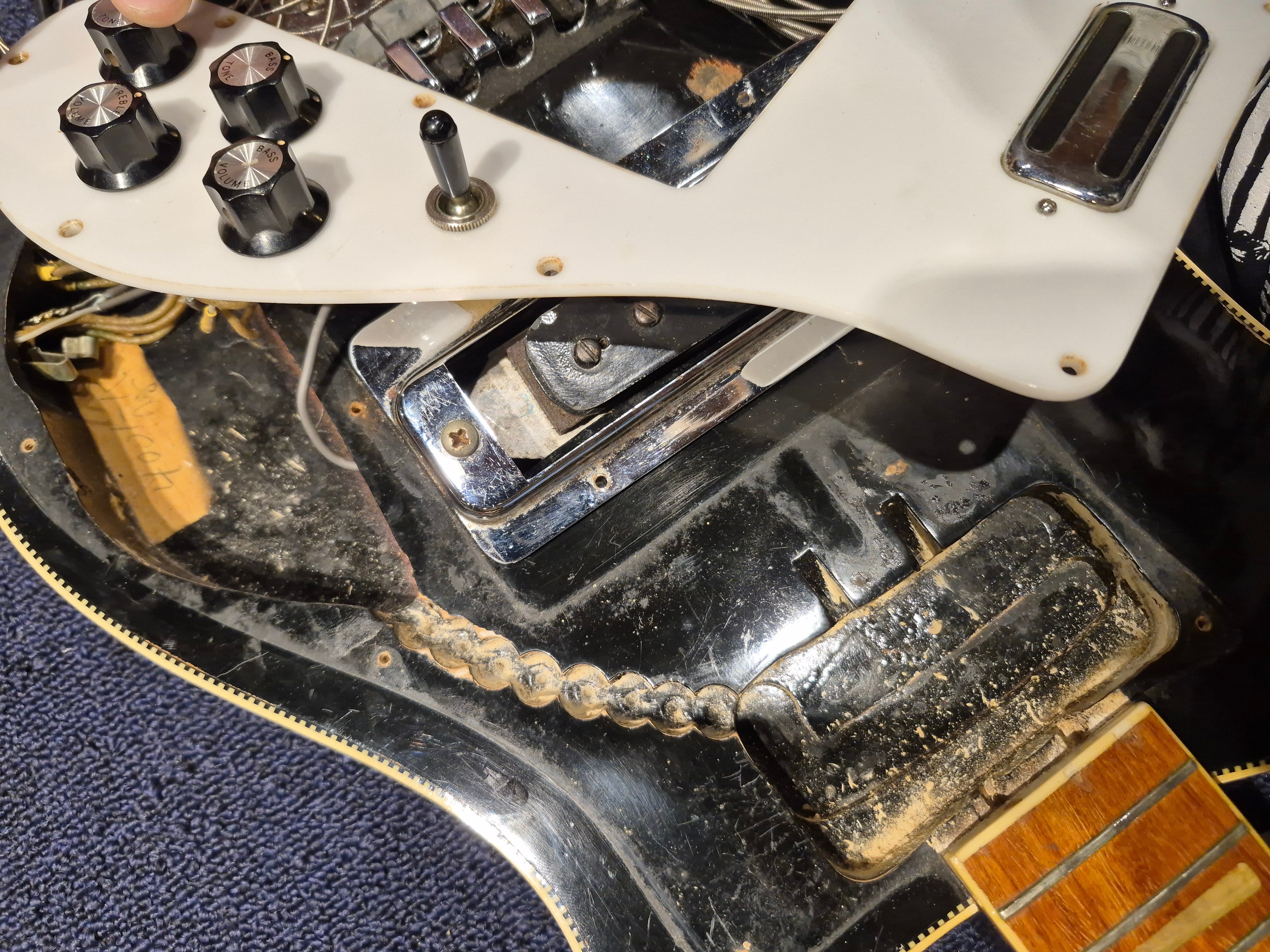 Rickenbacker 4001 Jetglo 1973 – Chicago Music Exchange