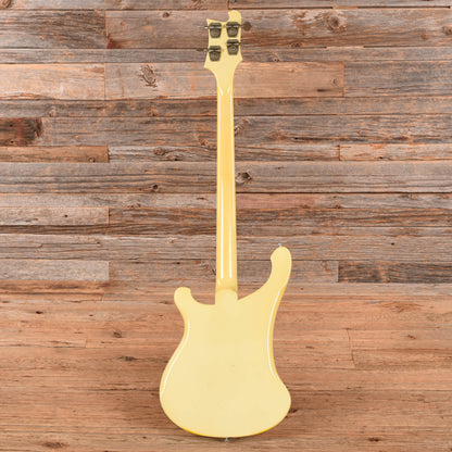 Rickenbacker 4001 White 1977 Bass Guitars