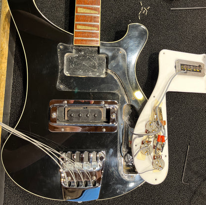 Rickenbacker 4003 Jetglo 1989 Bass Guitars