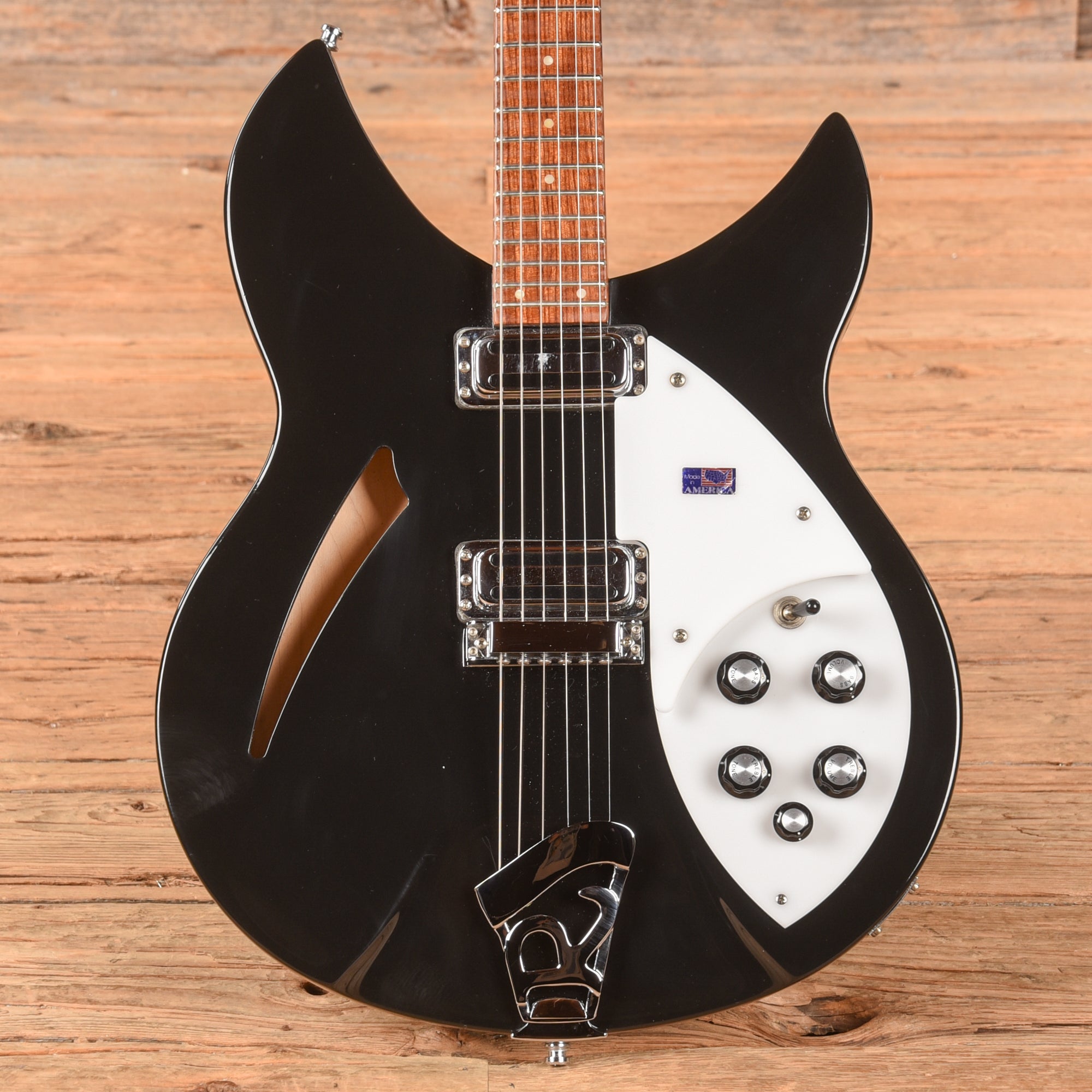 Rickenbacker 330 Jetglo 2005 Electric Guitars