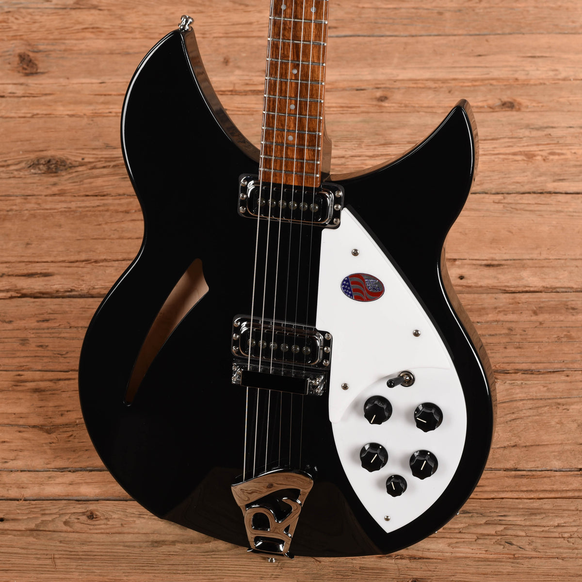 Rickenbacker 330 Jetglo 2023 Electric Guitars