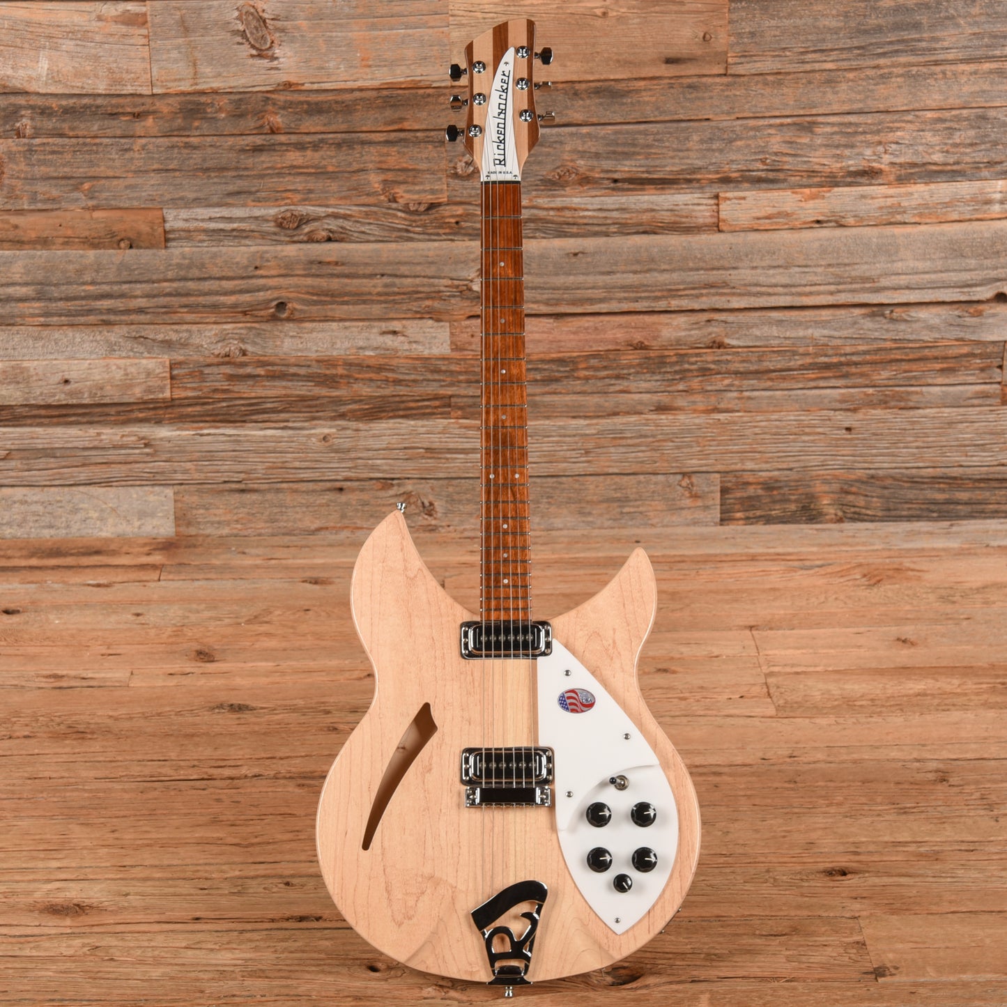 Rickenbacker 330 Mapleglo 2022 Electric Guitars