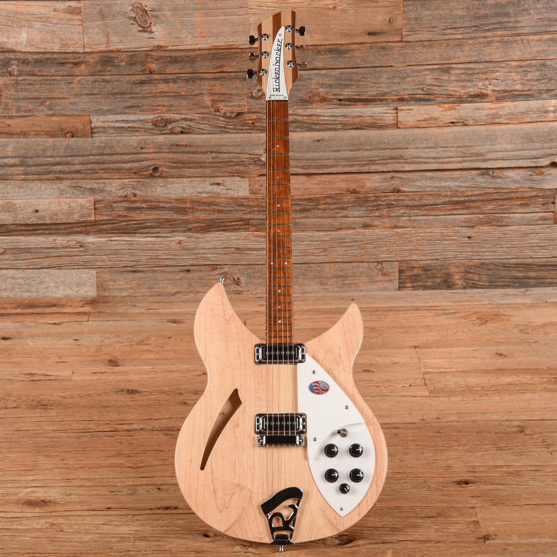 Rickenbacker 330 Mapleglo 2022 Electric Guitars