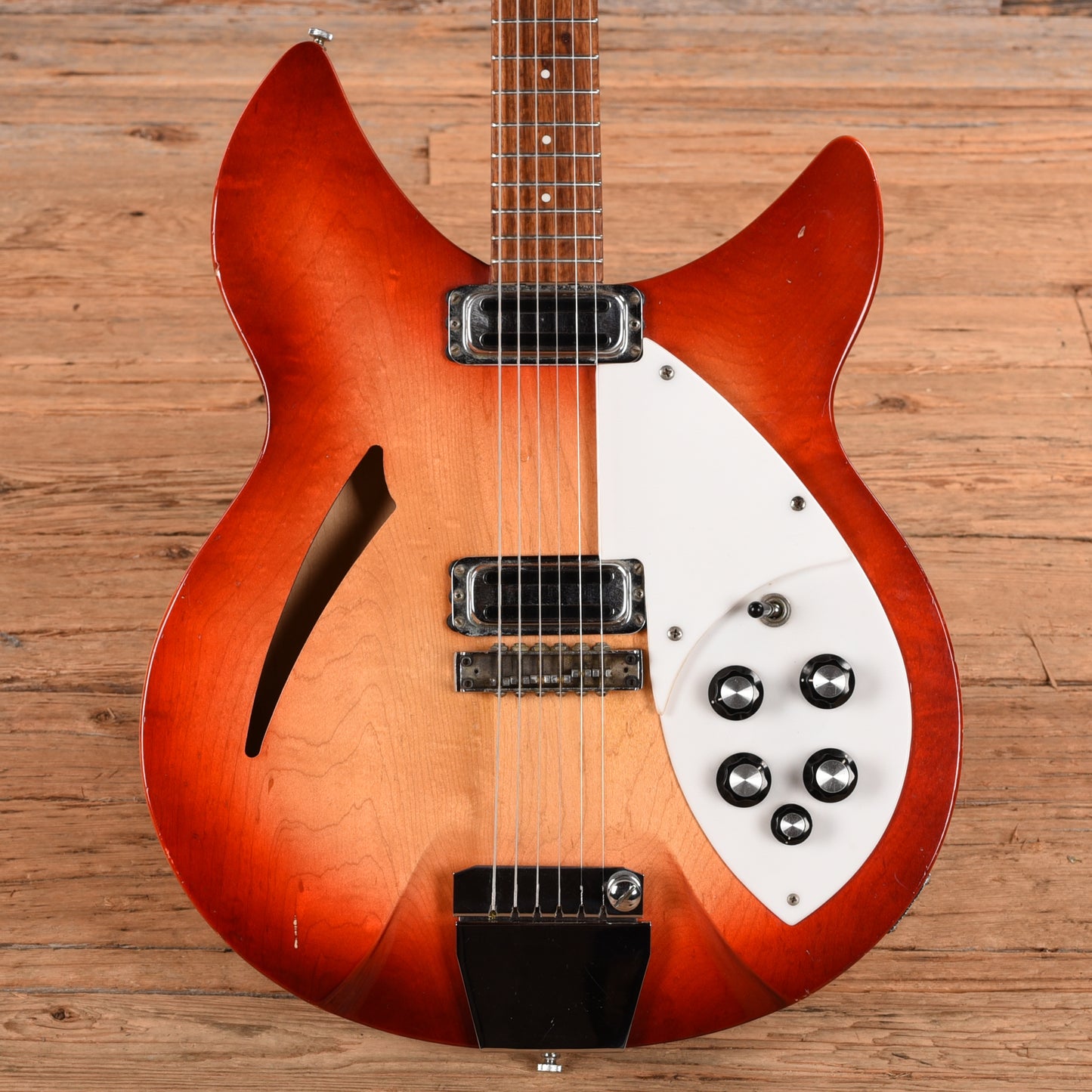 Rickenbacker 335 Fireglo 1966 Electric Guitars