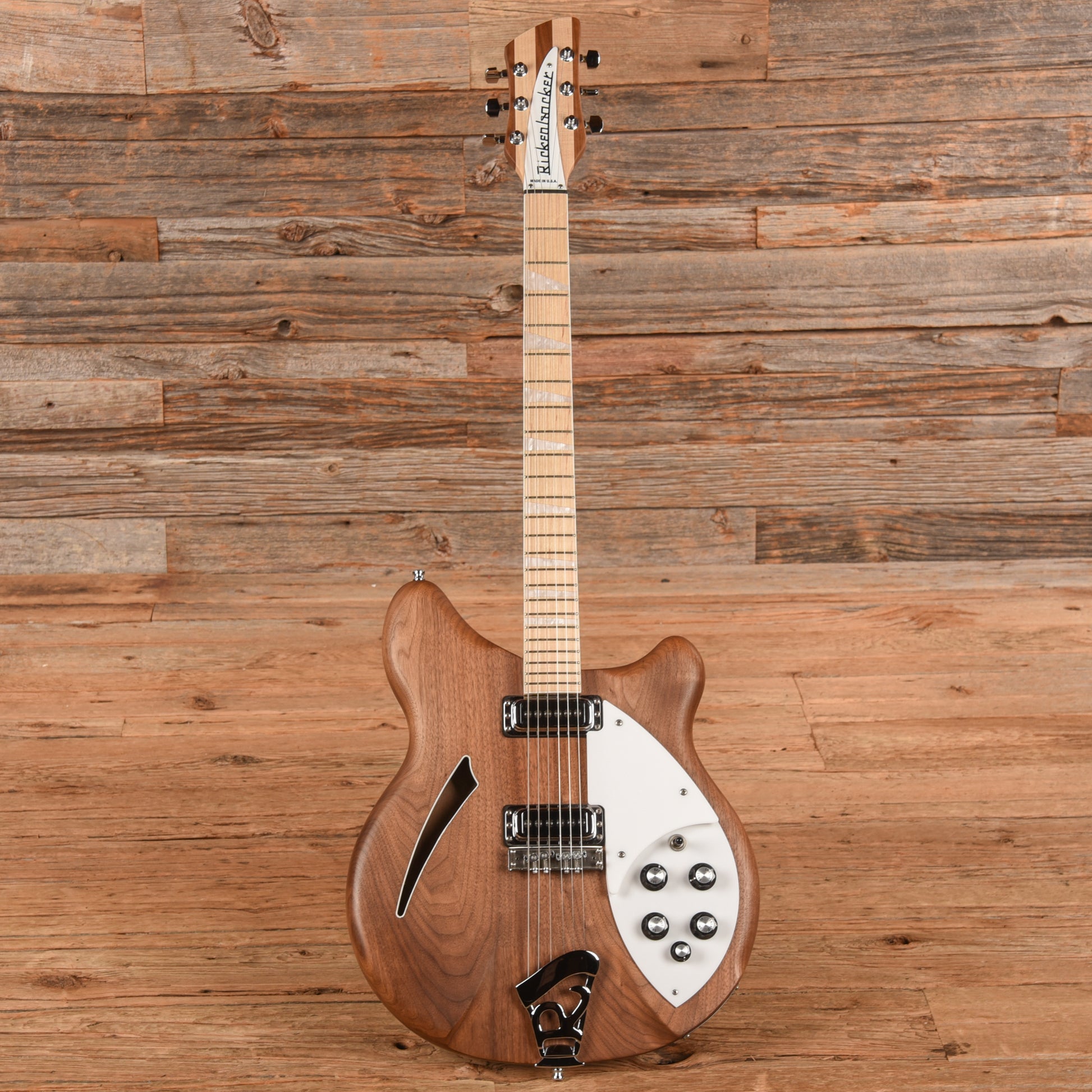 Rickenbacker 360W Walnut 2018 Electric Guitars