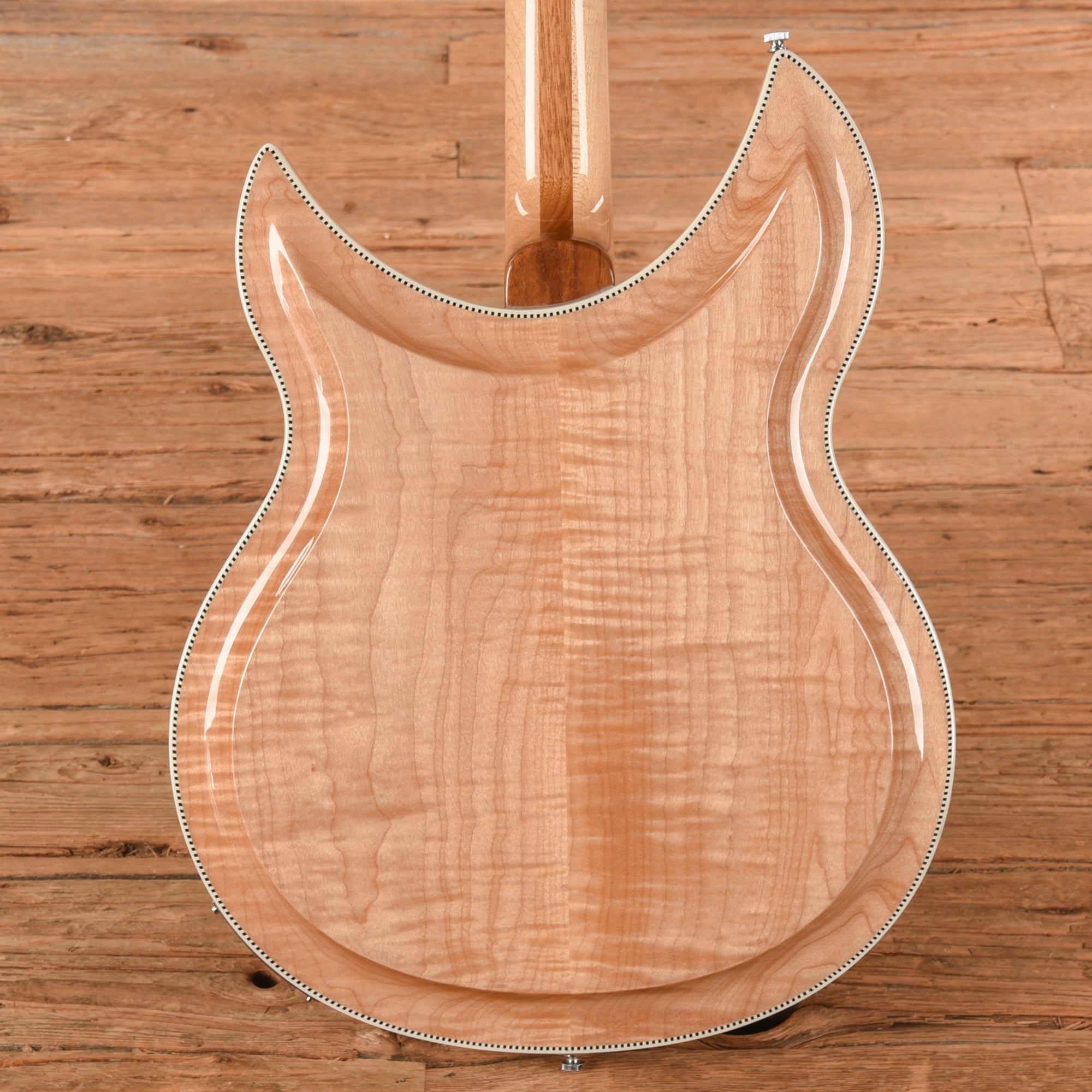 Rickenbacker 381V69 Carved Top Mapleglo 1998 Electric Guitars