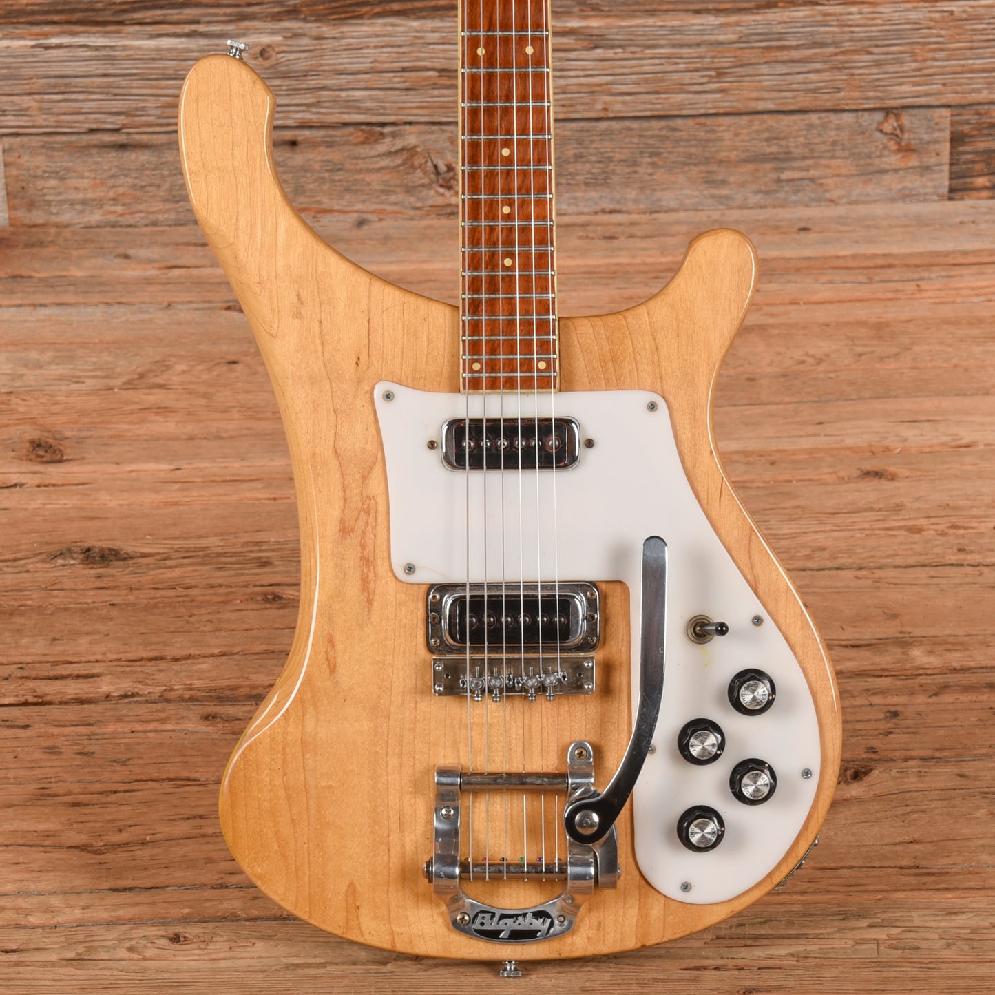 Rickenbacker 480 Mapleglo 1973 Electric Guitars