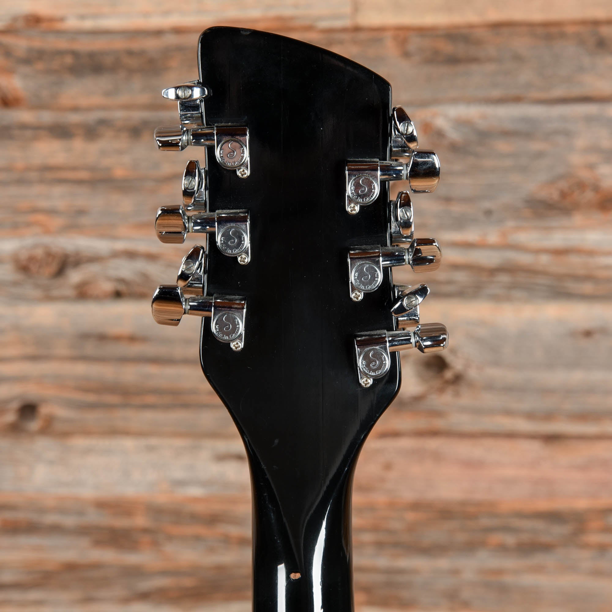 Rickenbacker 330/12 Jetglo 2004 Electric Guitars / Semi-Hollow