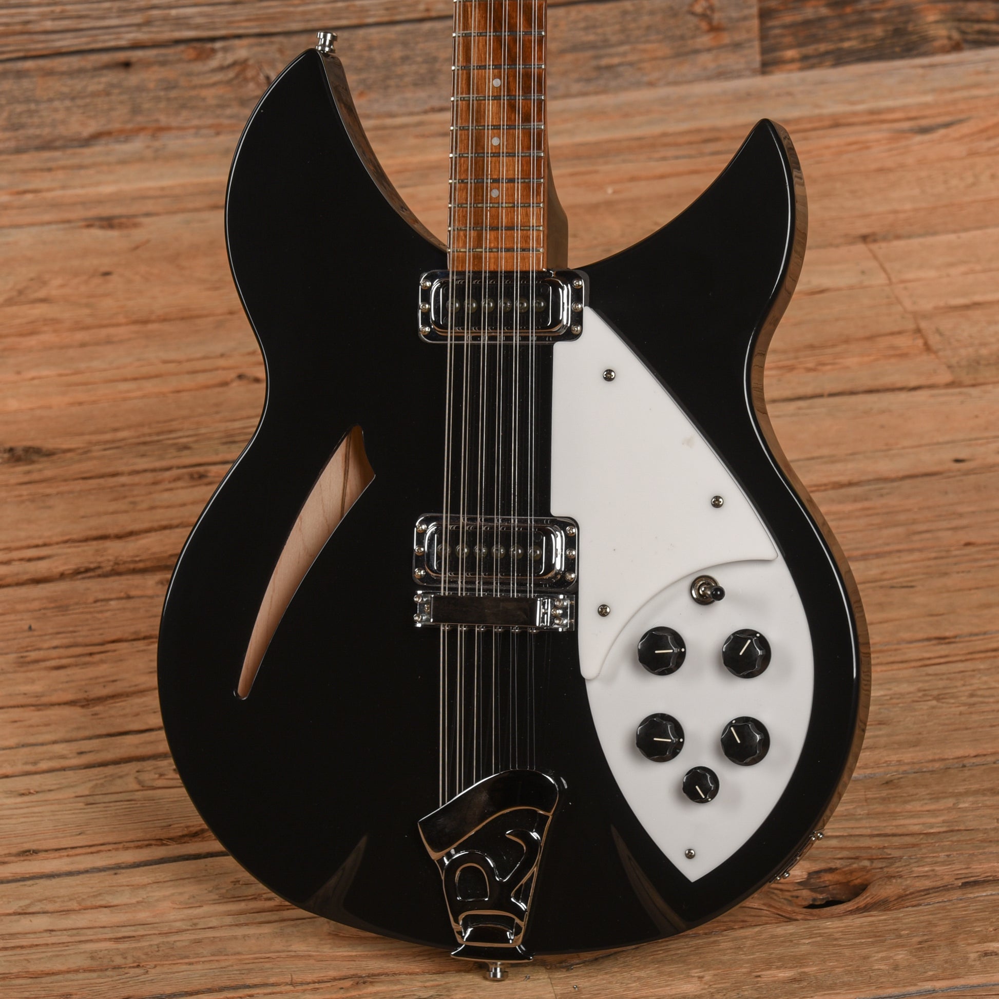 Rickenbacker 330-12 Jetglo 2023 Electric Guitars / Semi-Hollow