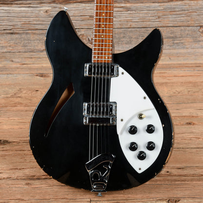 Rickenbacker 330 Jetglo 1985 Electric Guitars / Semi-Hollow
