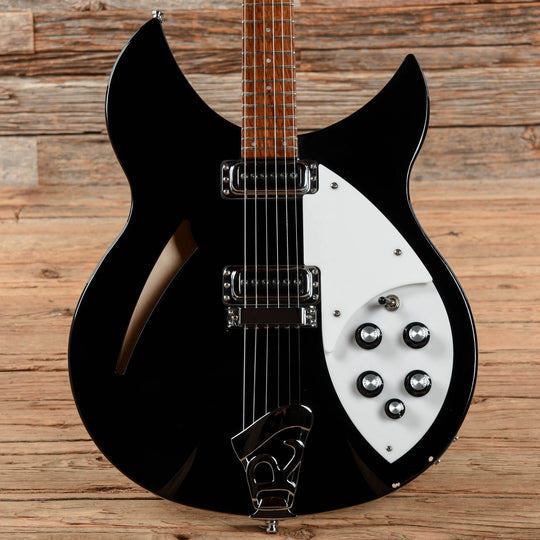 Rickenbacker 330 JetGlo 2015 Electric Guitars / Semi-Hollow