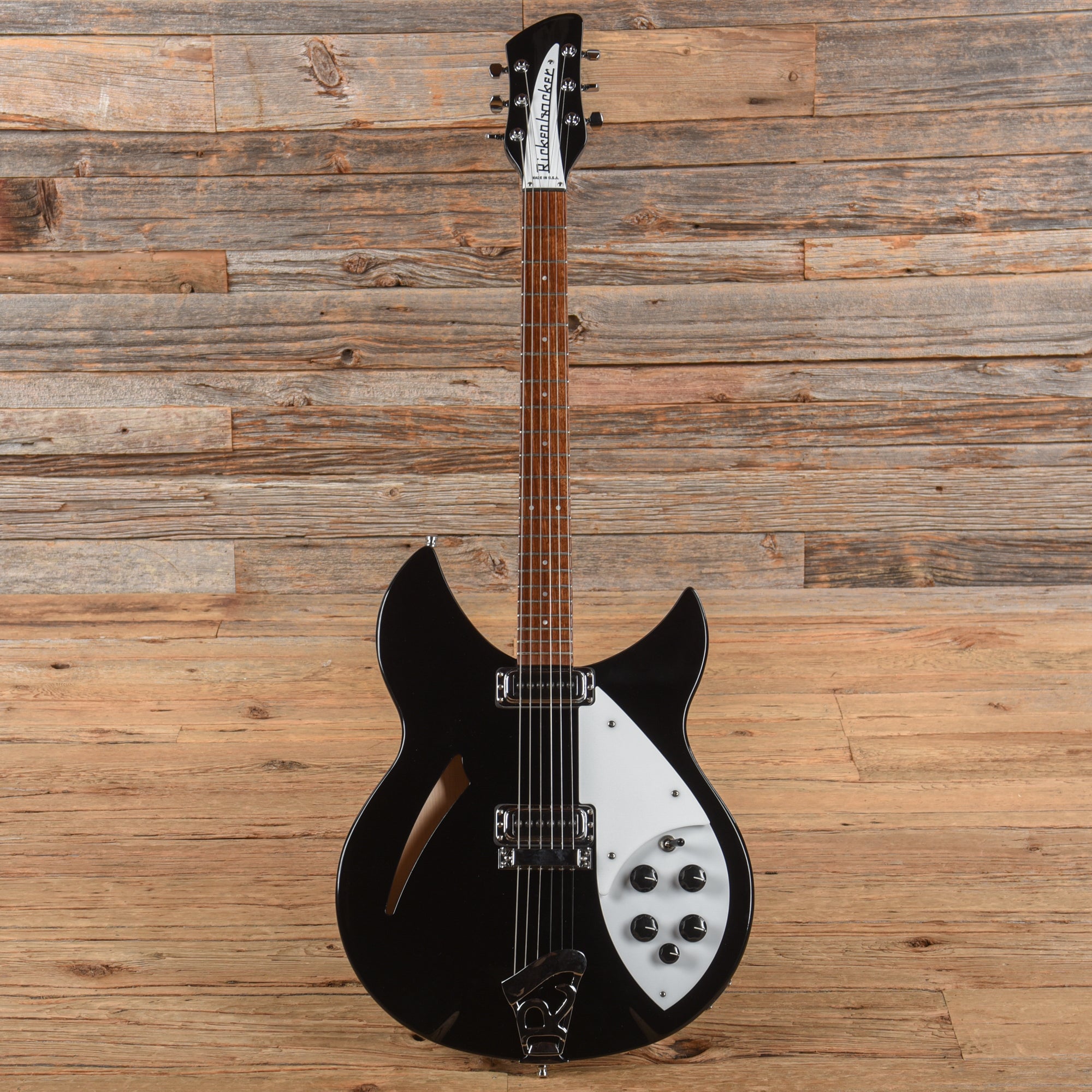 Rickenbacker 330 Jetglo 2024 Electric Guitars / Semi-Hollow