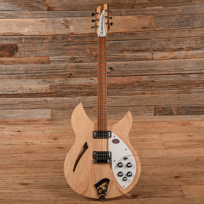 Rickenbacker 330 Mapleglo 2016 Electric Guitars / Semi-Hollow