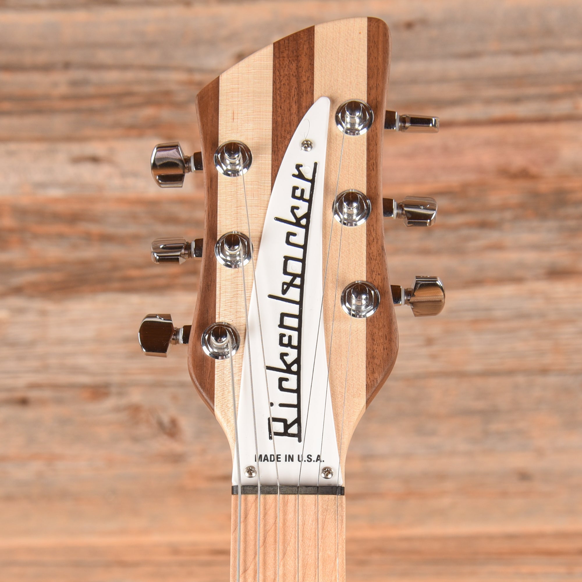 Rickenbacker 330w Walnut 2020 Electric Guitars / Semi-Hollow