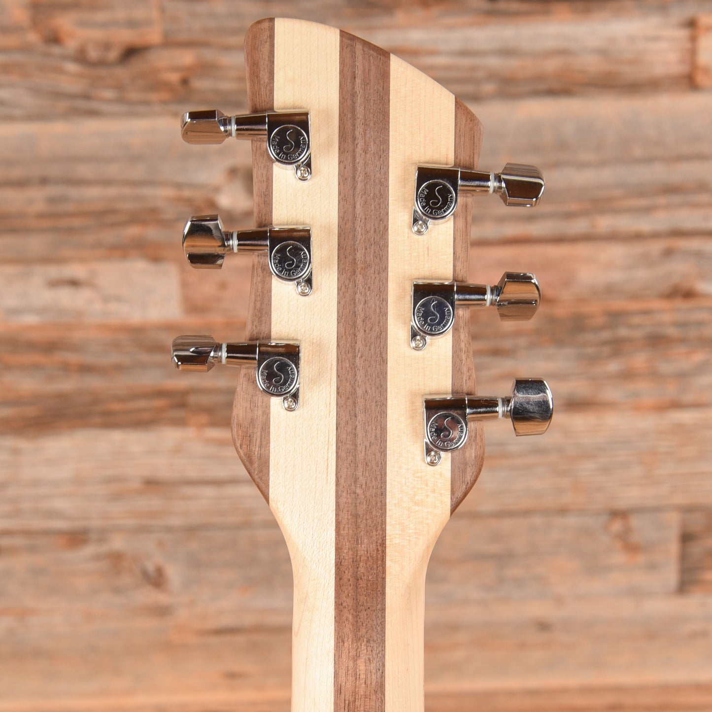 Rickenbacker 330w Walnut 2020 Electric Guitars / Semi-Hollow