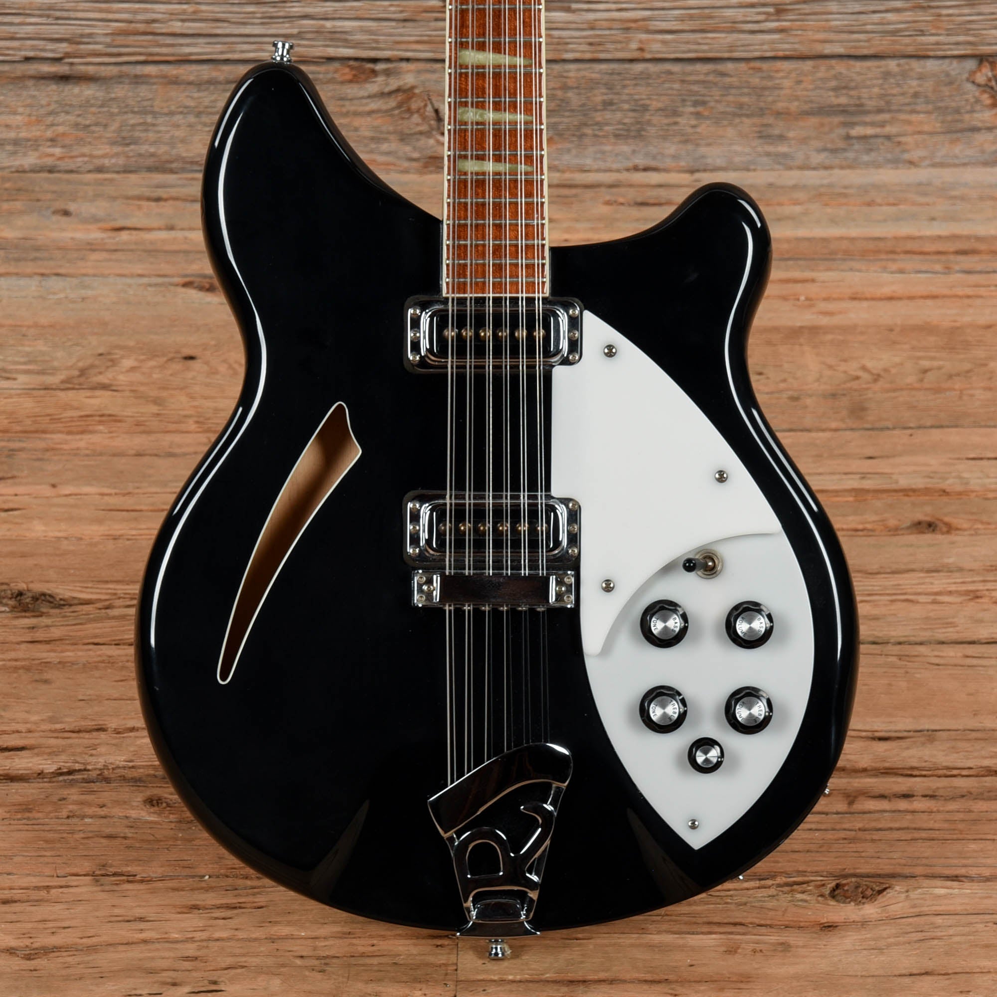 Rickenbacker 360/12 Jetglo 1988 Electric Guitars / Semi-Hollow