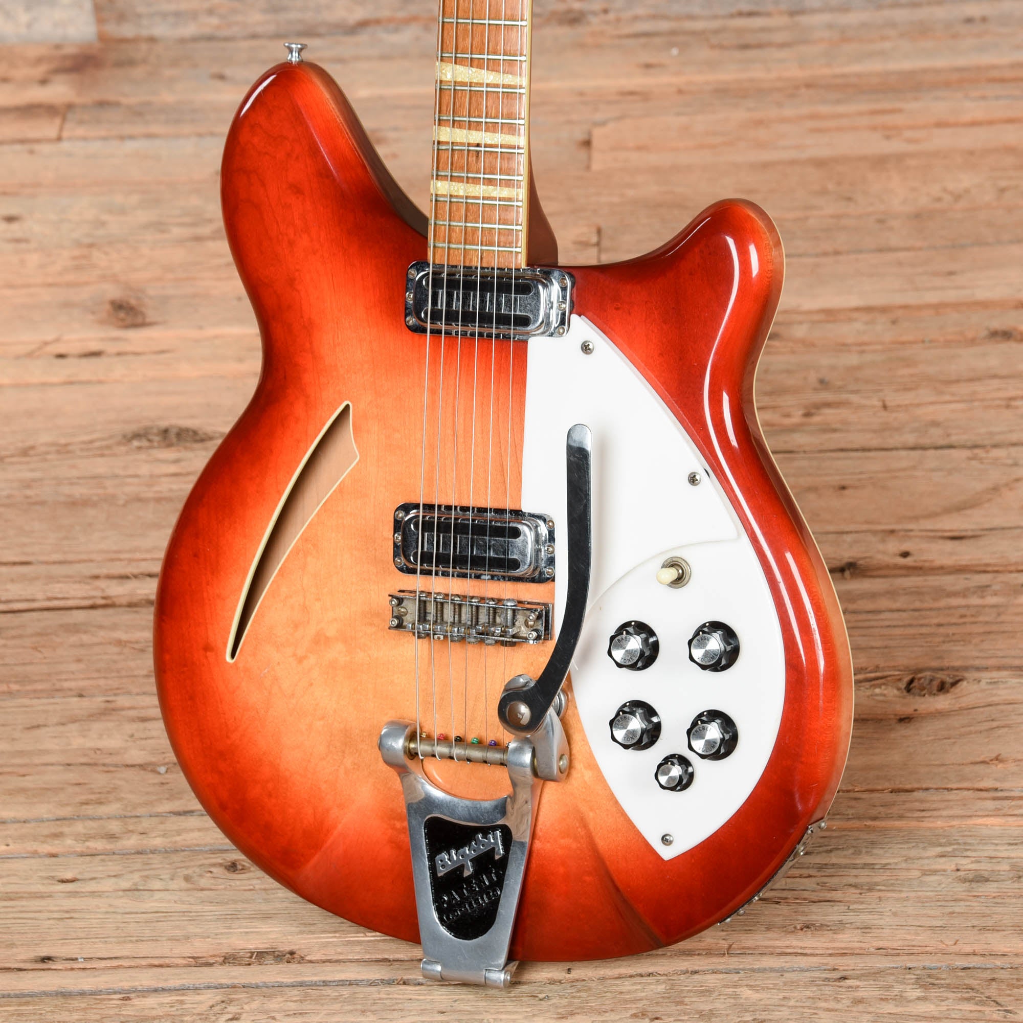 Rickenbacker 360 Fireglo 1966 Electric Guitars / Semi-Hollow
