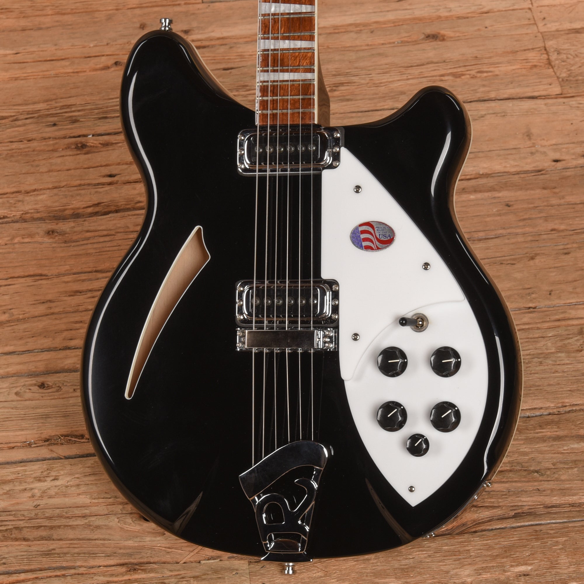 Rickenbacker 360 Jetglo 2024 Electric Guitars / Semi-Hollow