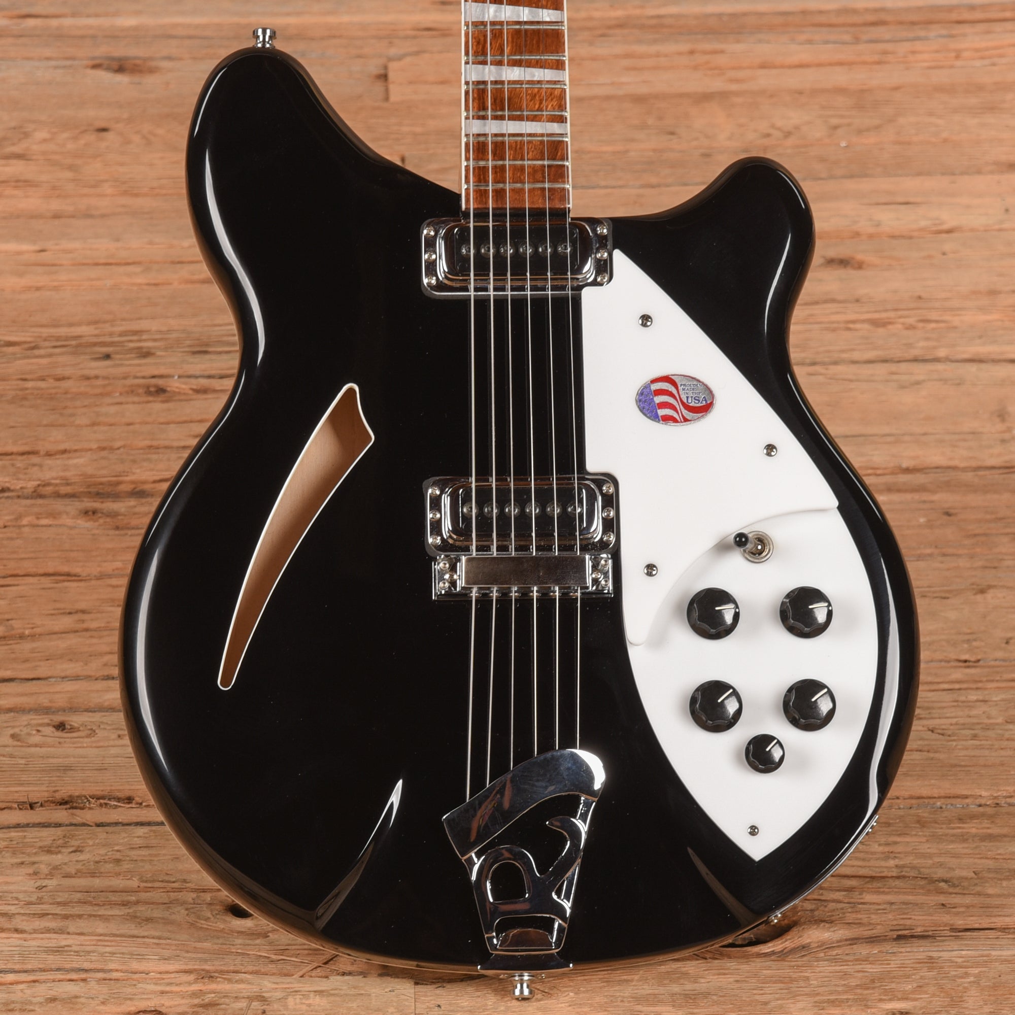 Rickenbacker 360 Jetglo 2024 Electric Guitars / Semi-Hollow