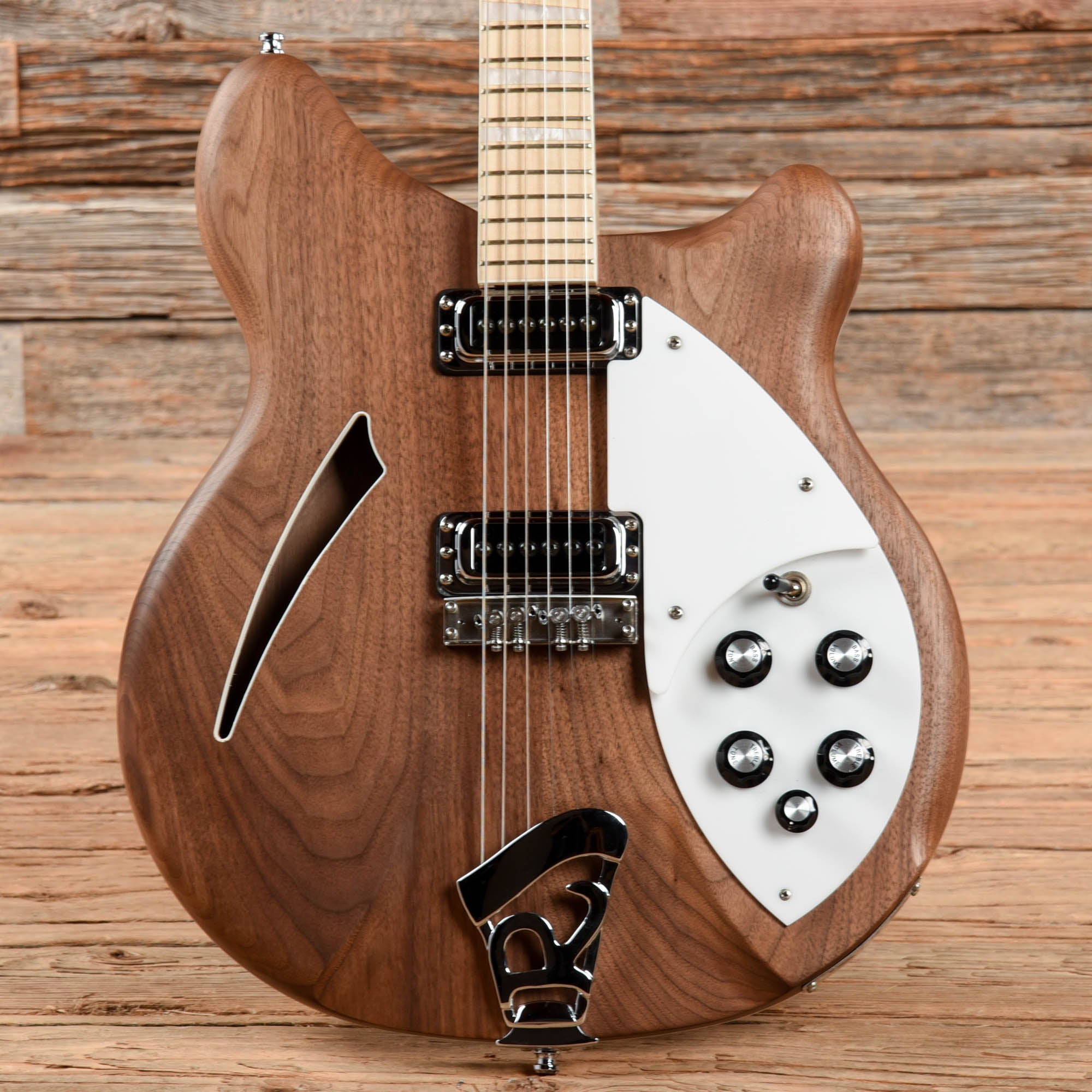 Rickenbacker 360 Walnut Walnut 2008 Electric Guitars / Semi-Hollow