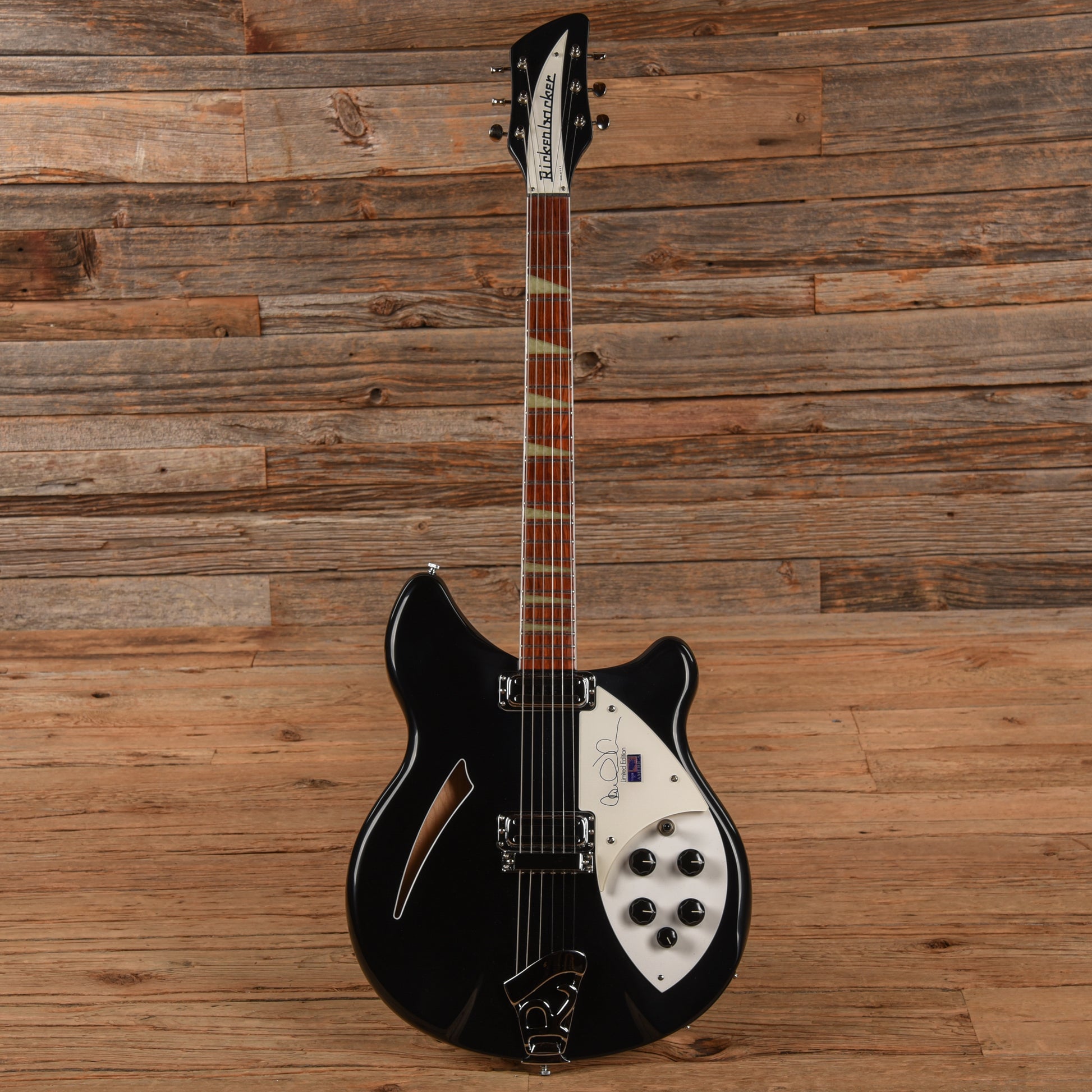 Rickenbacker 360CW Jetglo 2000 Electric Guitars / Semi-Hollow