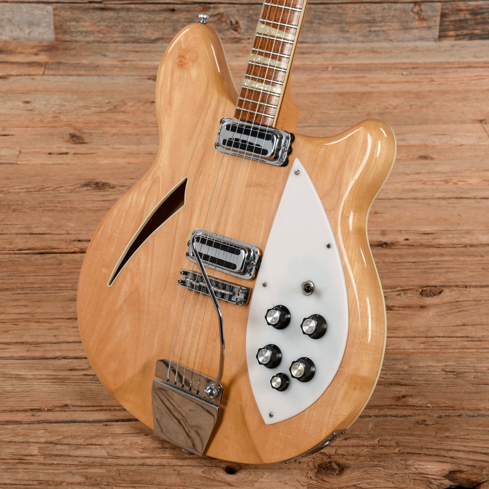 Rickenbacker 365 Mapleglo 1967 Electric Guitars / Semi-Hollow