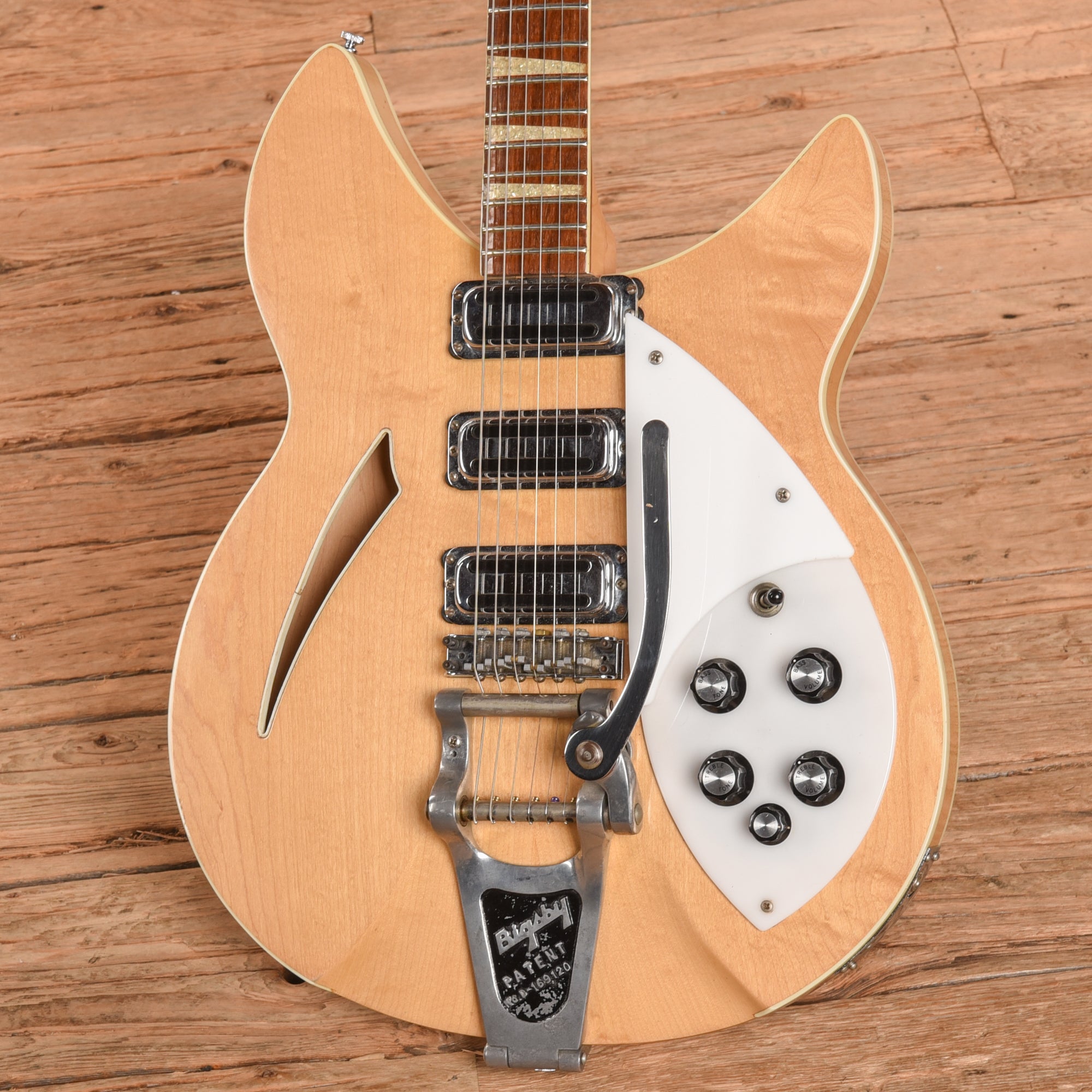 Rickenbacker 370 OS Mapleglo 1968 Electric Guitars / Semi-Hollow